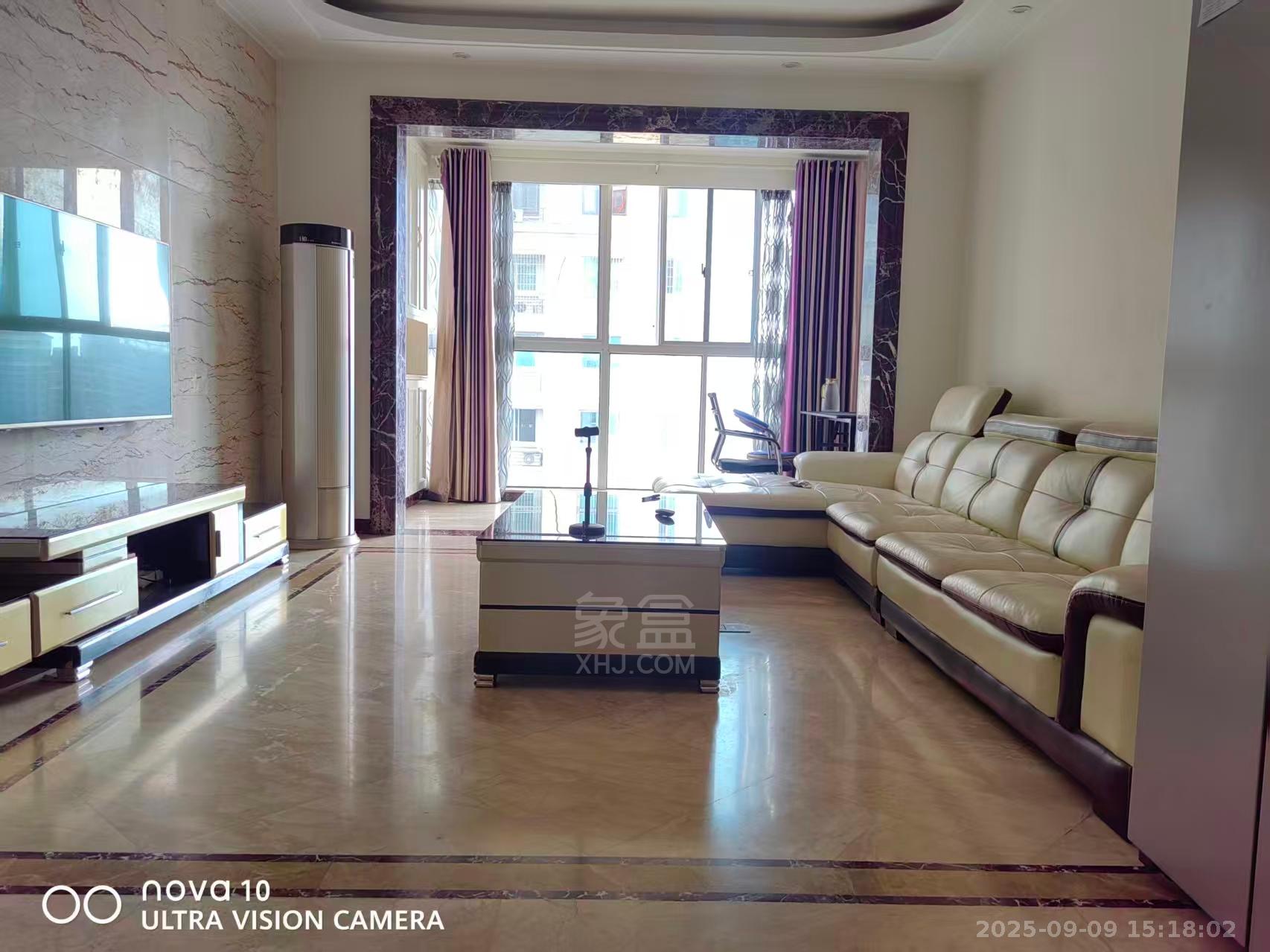 康馨佳园 3室2厅2卫 2000.0元/月 康馨佳园 3室2厅2卫 2000.0元/月室内图