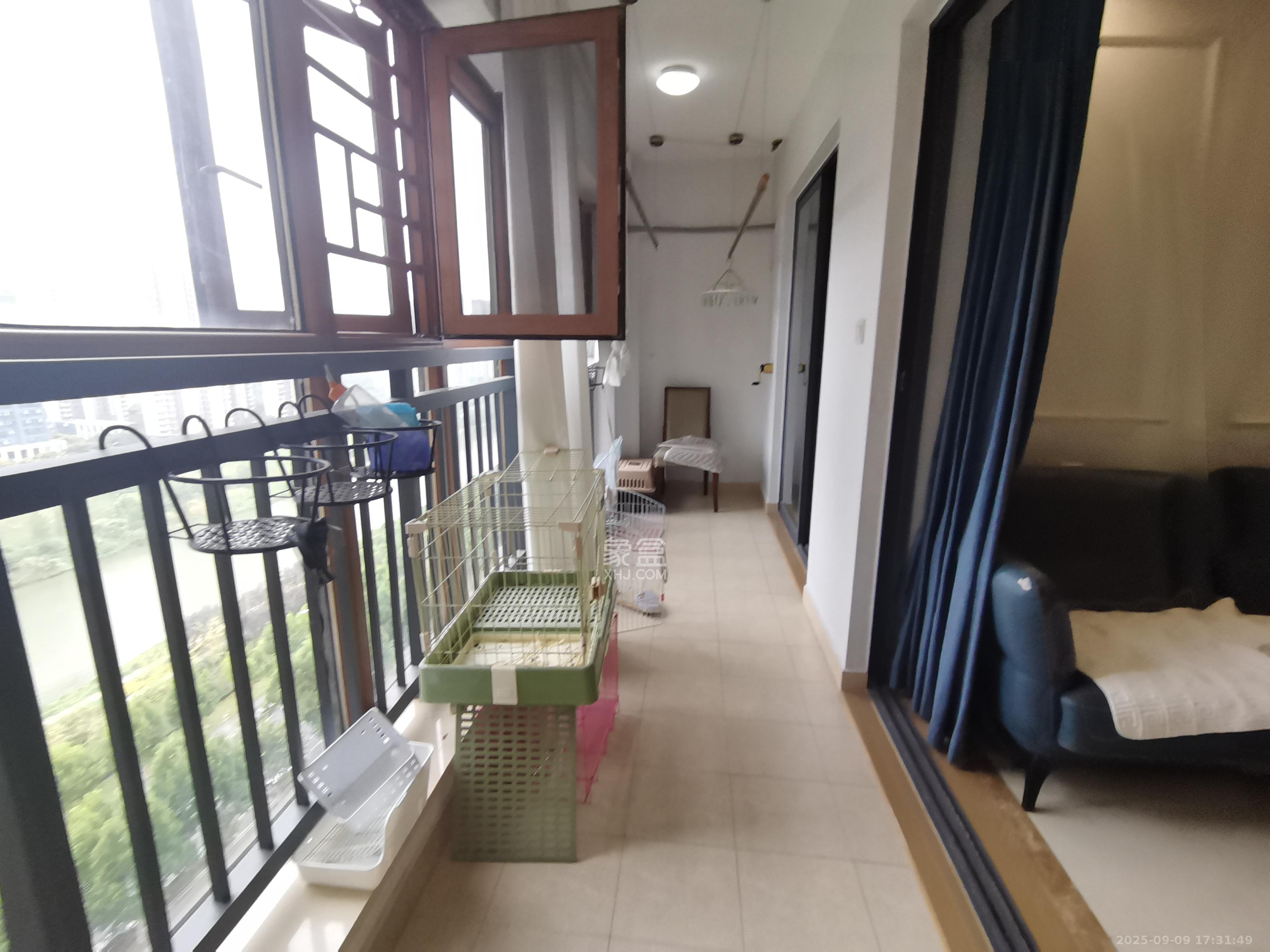 兰亭湾畔  4室2厅2卫   3600.00元/月室内图