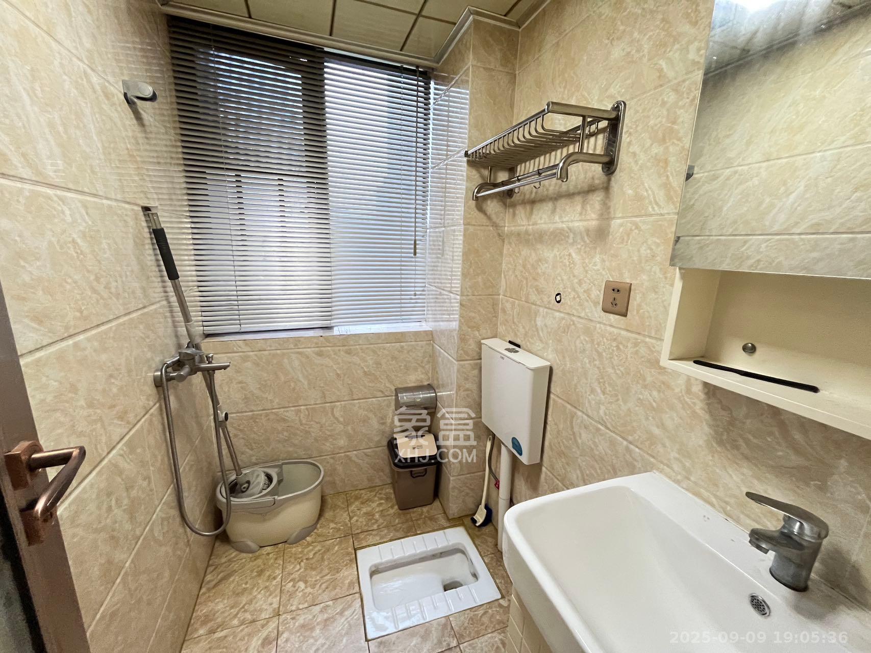 才子嘉都  3室2厅2卫    2500.0元/月室内图