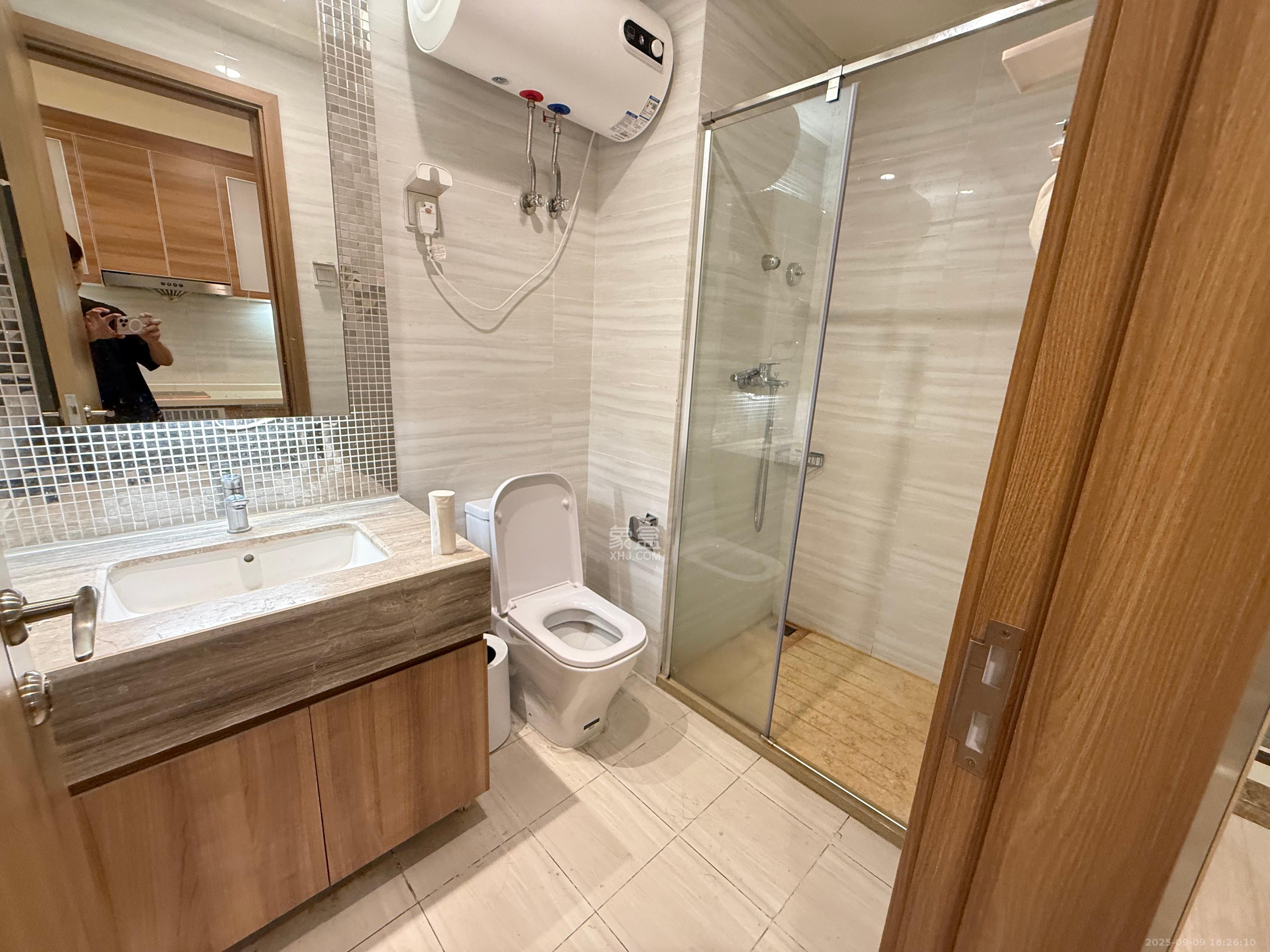 恒大清澜苑(恒大御景半岛四期) 1室1厅1卫 1600.0元/月 恒大清澜苑(恒大御景半岛四期) 1室1厅1卫 1600.0元/月室内图