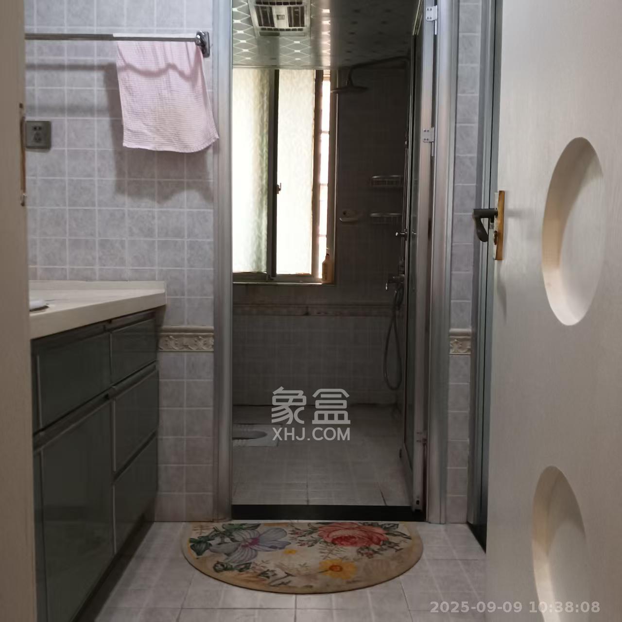 爱琴海岸  3室2厅2卫    2180.0元/月 爱琴海岸  3室2厅2卫    2180.0元/月室内图1