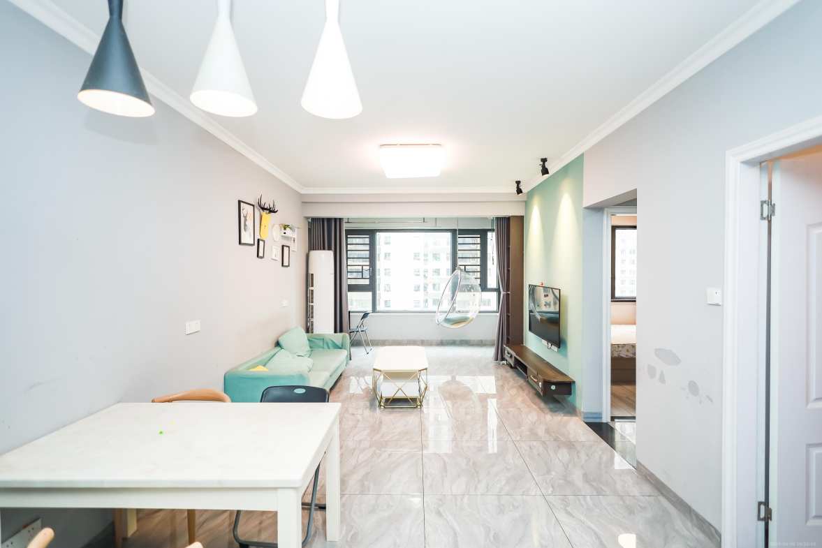 长房云时代 3室2厅1卫 71.8万 长房云时代 3室2厅1卫 71.8万客厅