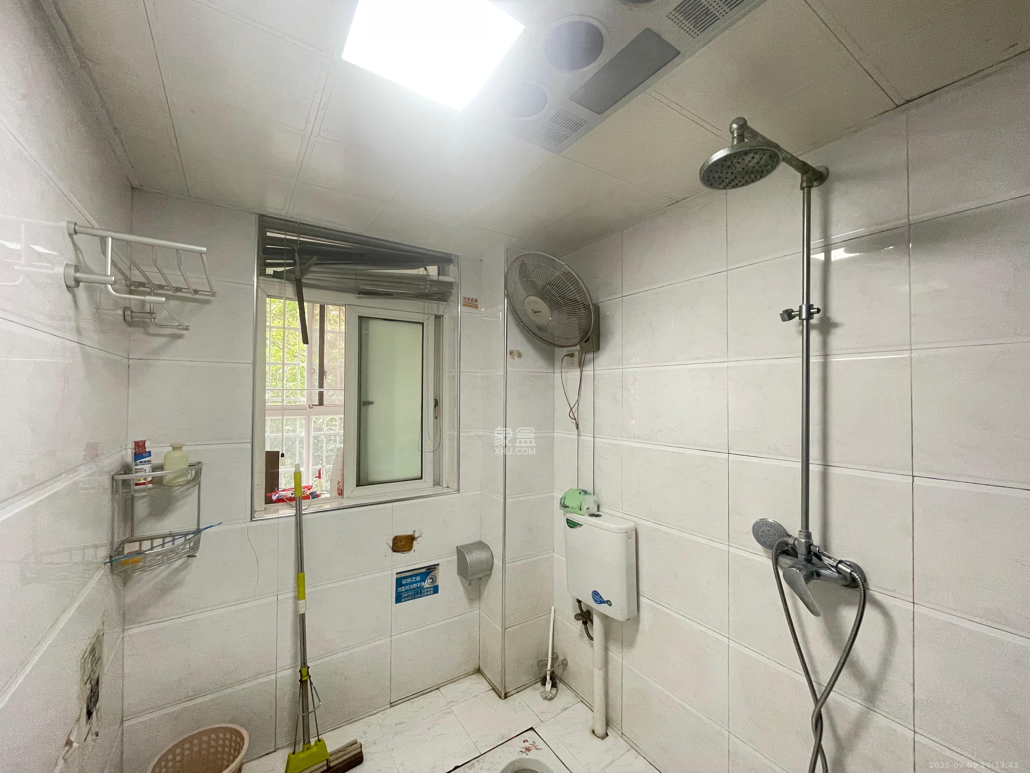 上河国际C区 6室1厅2卫 1000.0元/月 上河国际C区 6室1厅2卫 1000.0元/月室内图