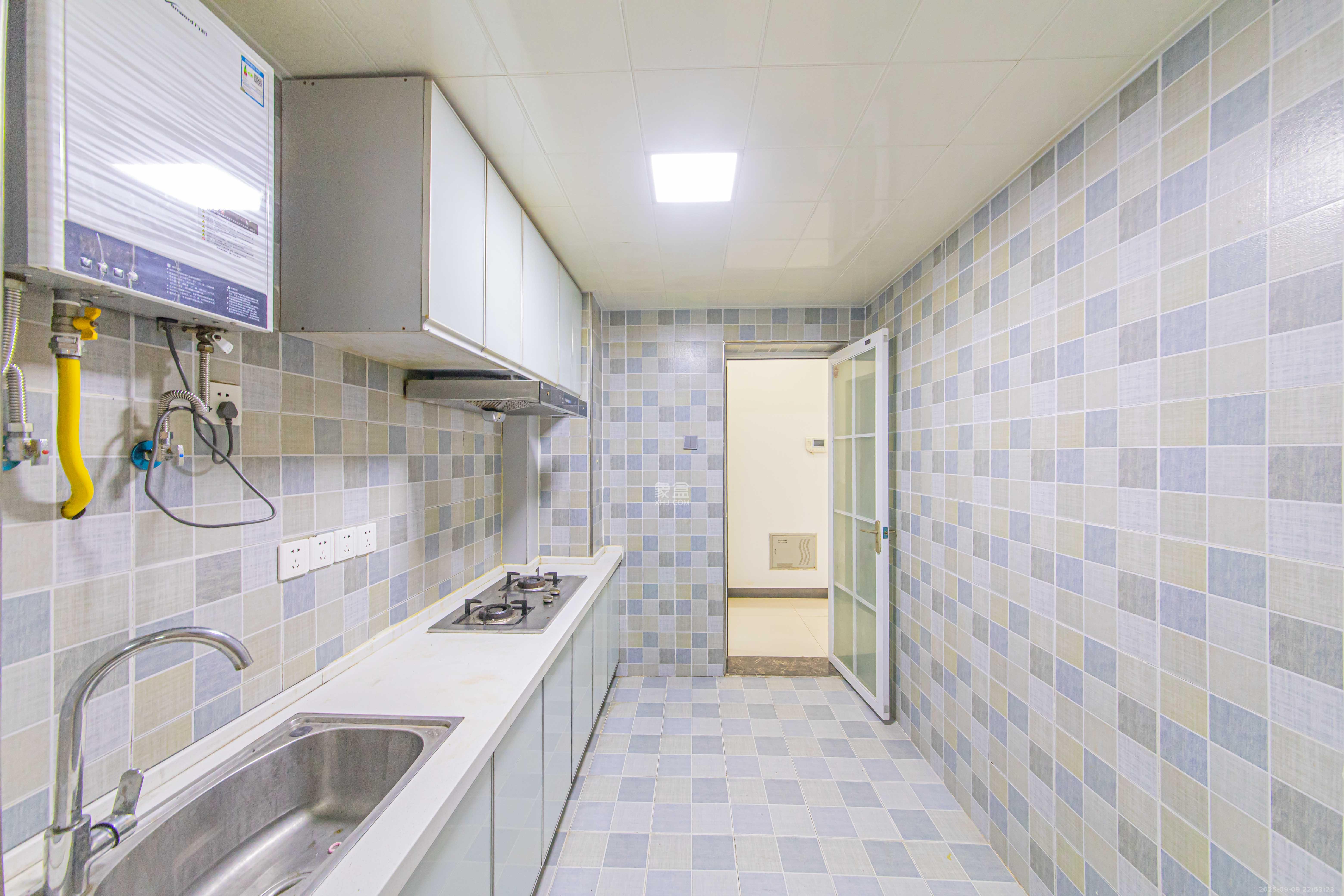 中信凯旋蓝岸(中信新城三期)  3室2厅1卫    79.0万 中信凯旋蓝岸(中信新城三期)  3室2厅1卫    79.0万厨房