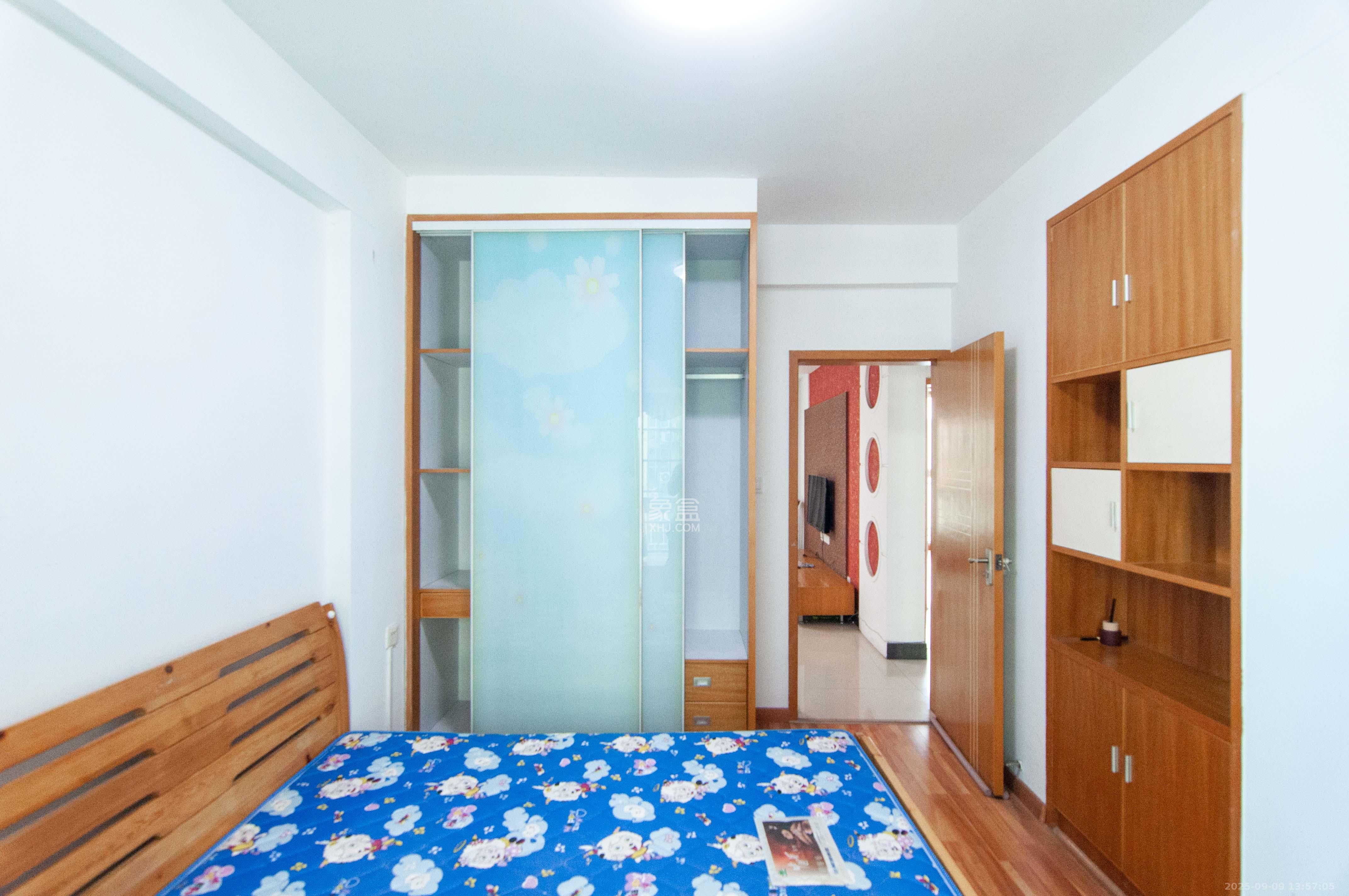 格林星城  3室2厅1卫    105.0万其他