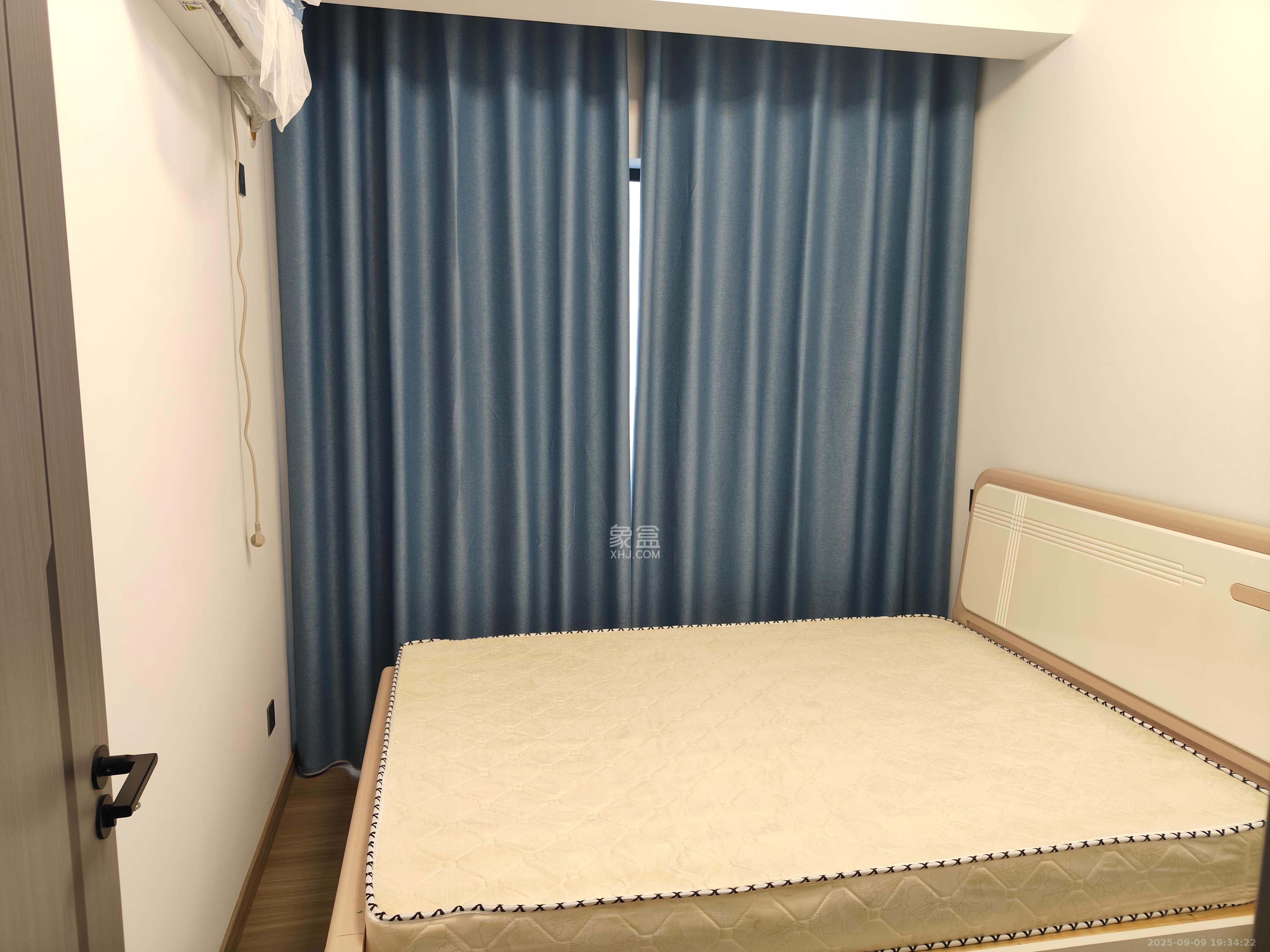 奥园冠军城 4室2厅2卫 2000.0元/月 奥园冠军城 4室2厅2卫 2000.0元/月室内图