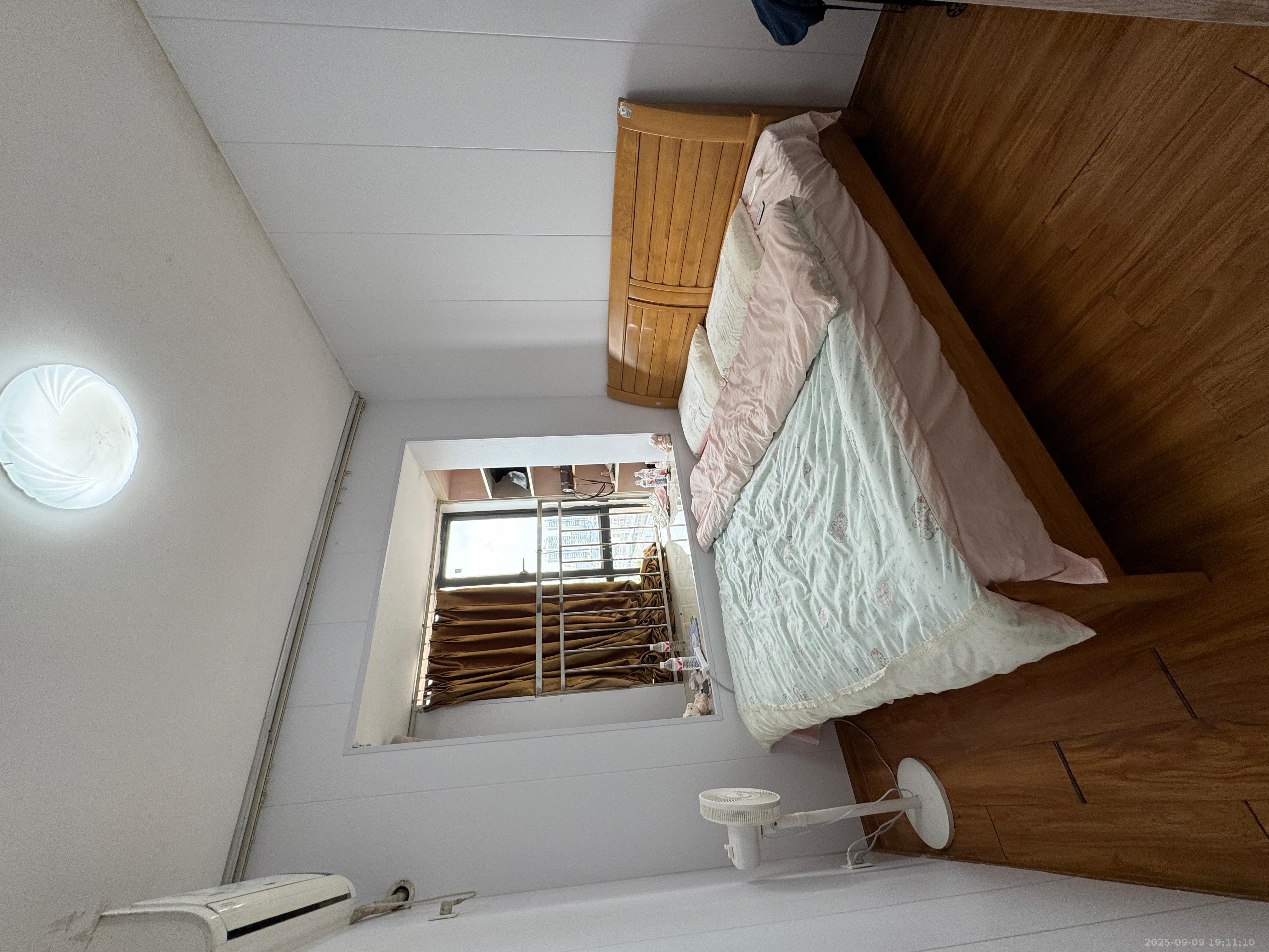 百纳广场（百纳公寓）  2室1厅1卫    2200.0元/月室内图