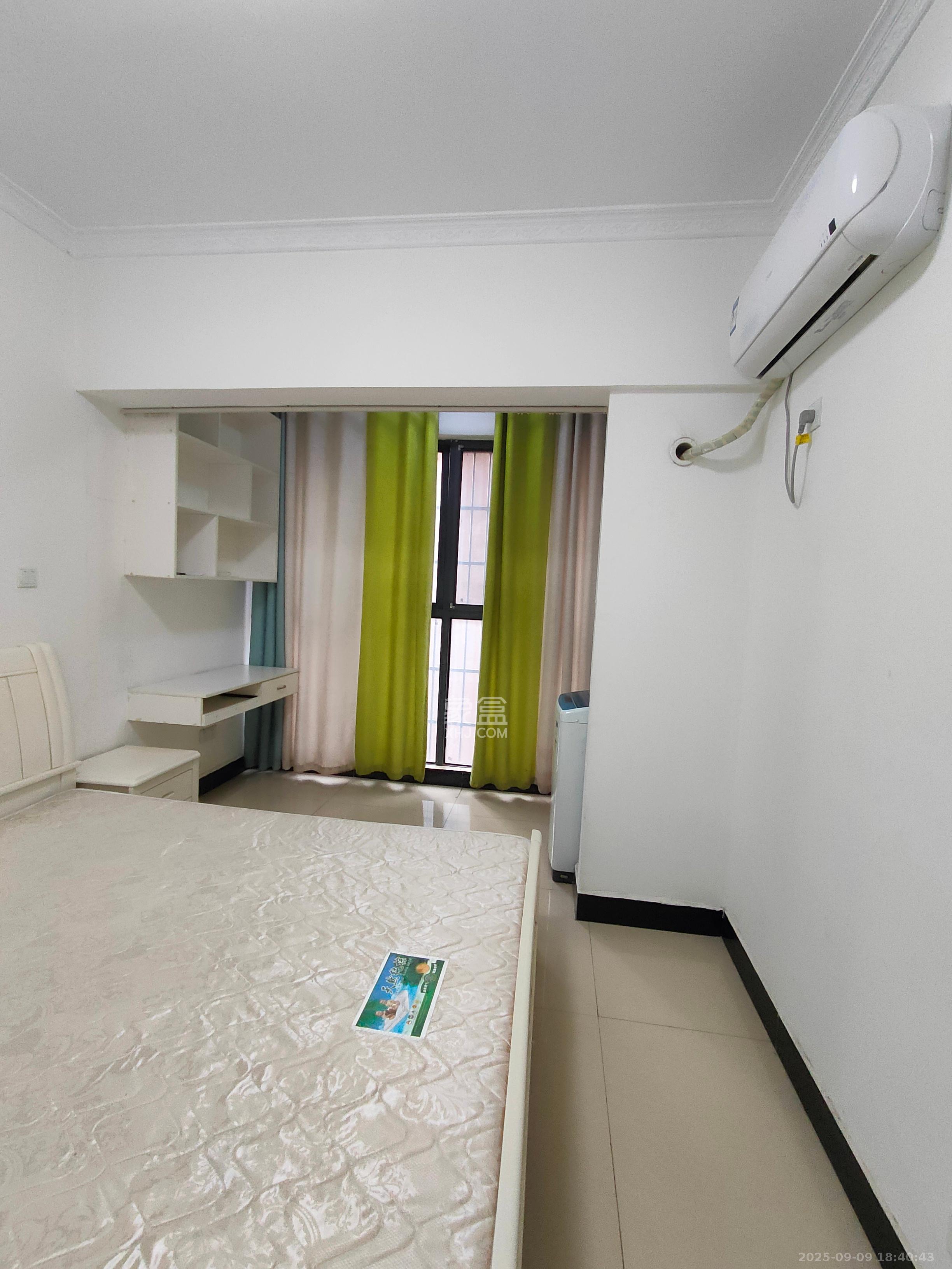 爵士湘 1室1厅1卫 1300.0元/月 爵士湘 1室1厅1卫 1300.0元/月室内图