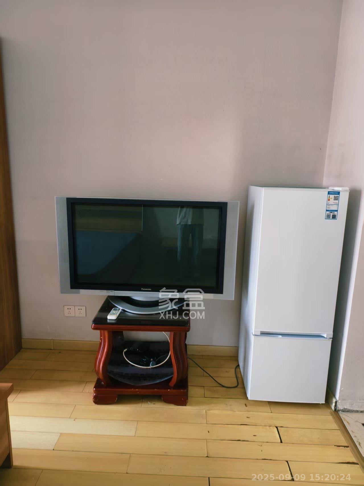 万科城市花园 1室1厅1卫 1300.0元/月 万科城市花园 1室1厅1卫 1300.0元/月室内图