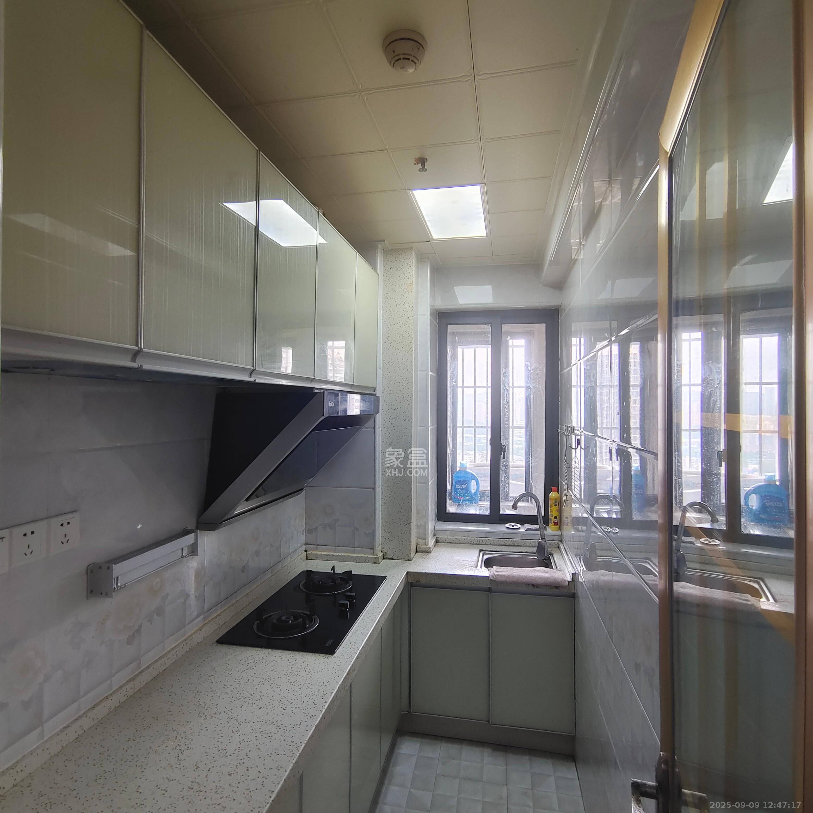 博林云栖 1室2厅1卫 2000.0元/月 博林云栖 1室2厅1卫 2000.0元/月室内图