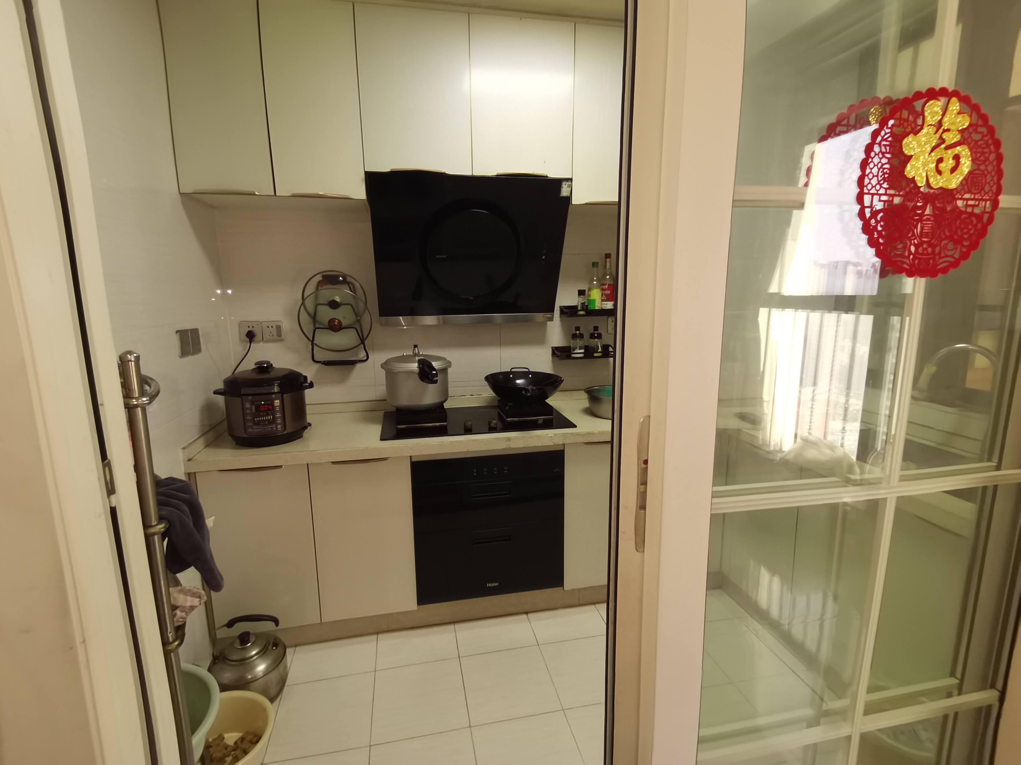 滨江花园  3室2厅2卫    85.0万 滨江花园  3室2厅2卫    85.0万室内图