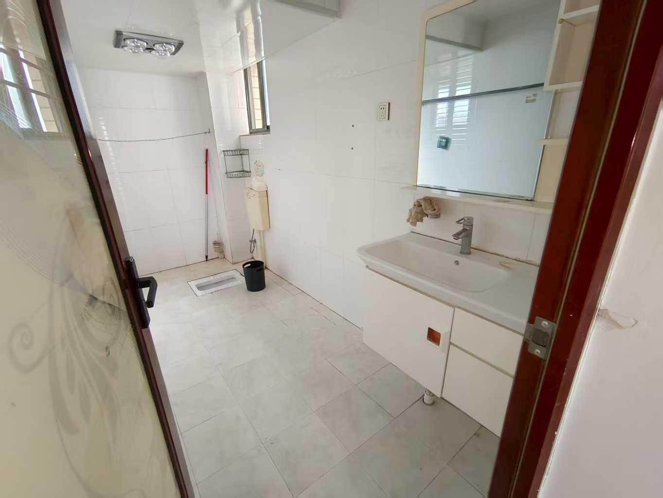 西域名邸  3室1厅1卫    62.8万 西域名邸  3室1厅1卫    62.8万室内图