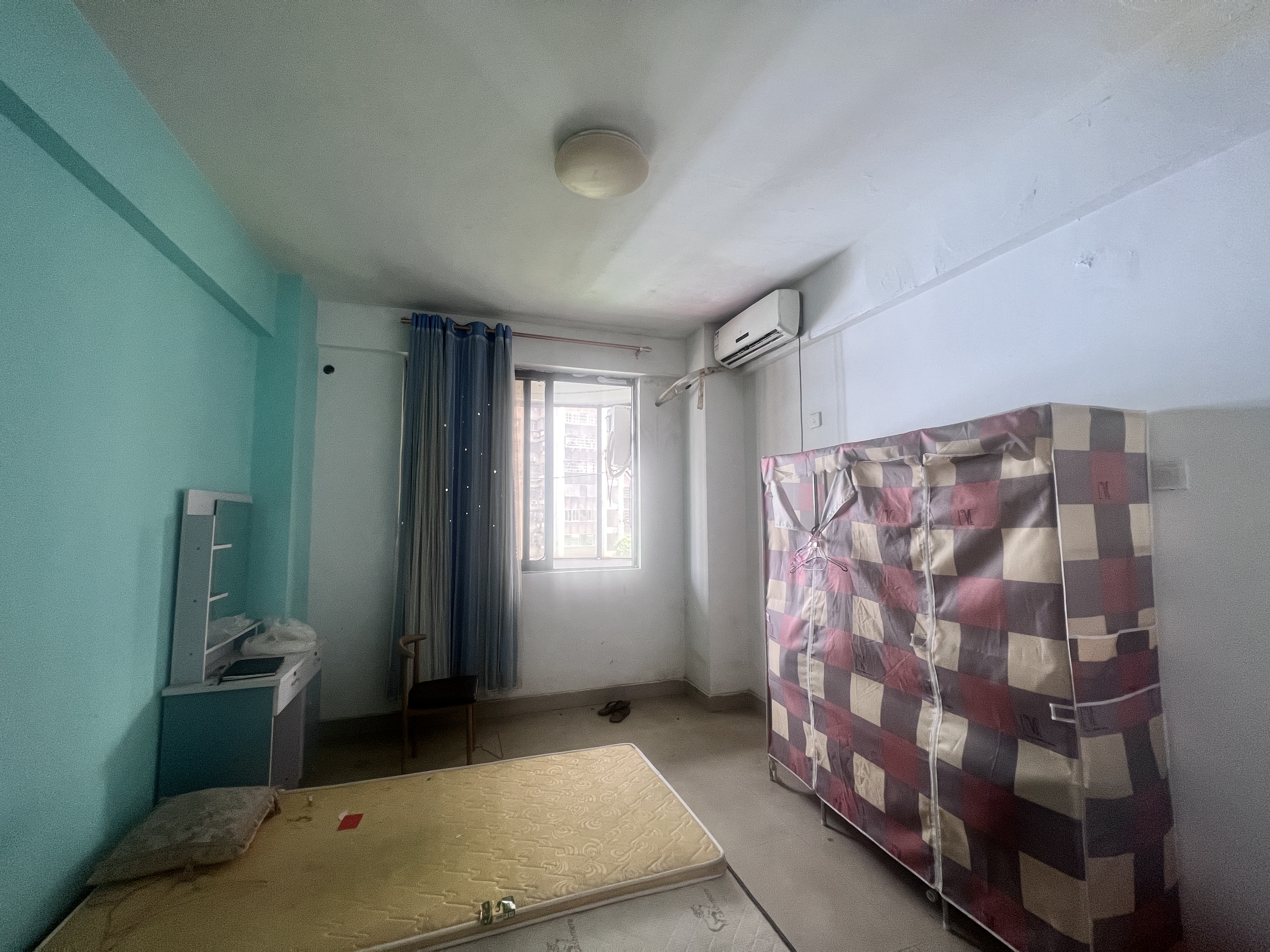 椰城大厦 2室1厅1卫 1400.0元/月 椰城大厦 2室1厅1卫 1400.0元/月室内图