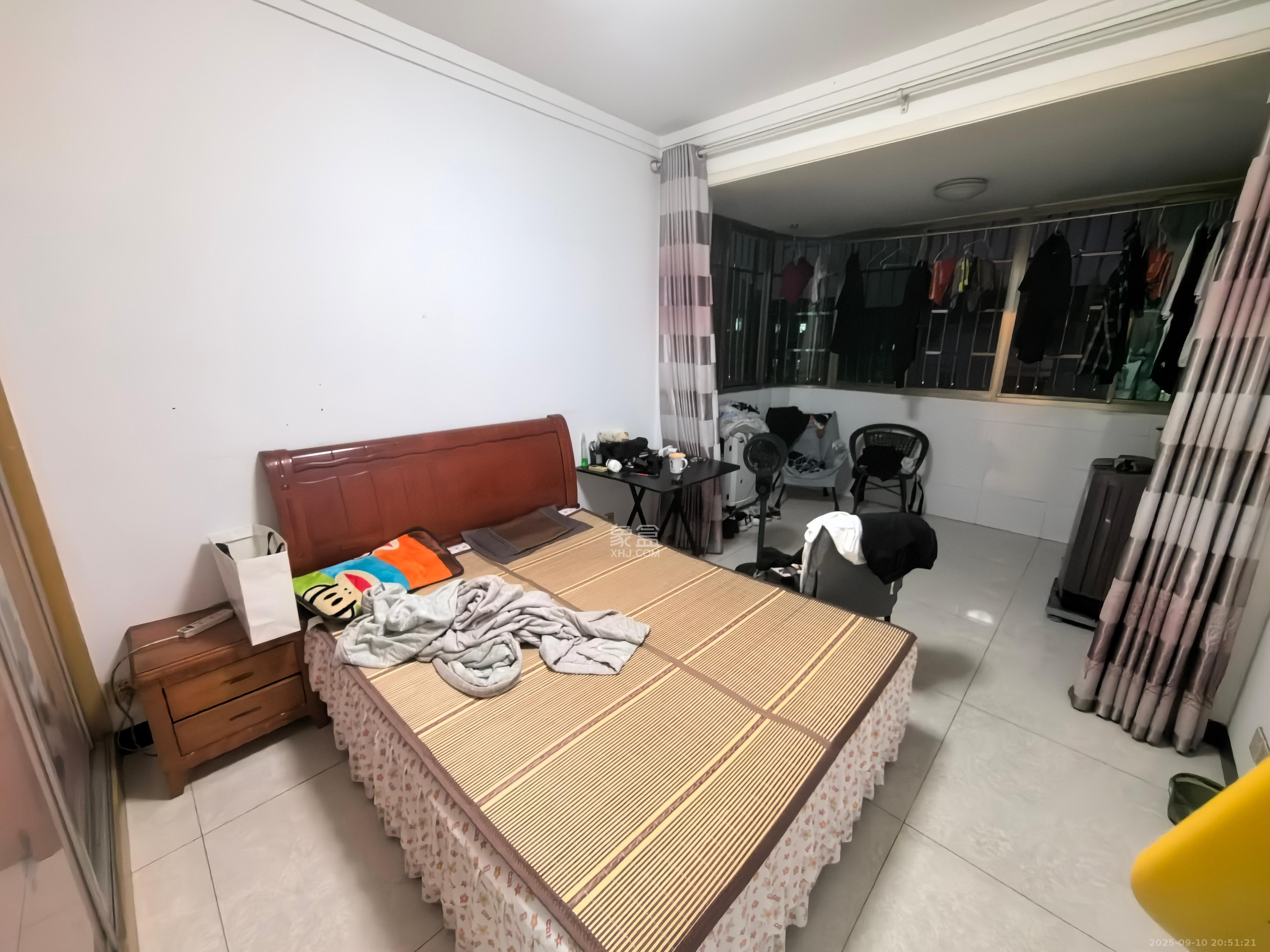 欣胜园 3室2厅2卫 1880.0元/月 欣胜园 3室2厅2卫 1880.0元/月室内图