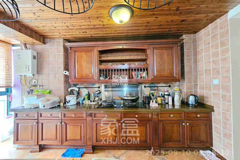 凯乐湘园  3室2厅2卫    3000.0元/月 凯乐湘园  3室2厅2卫    3000.0元/月室内图