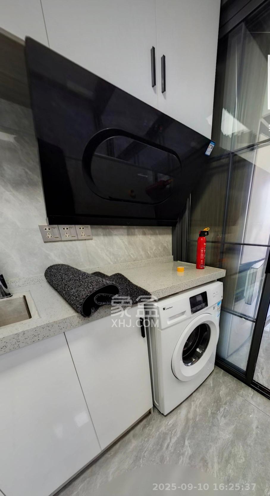 梅溪湖家居建材城 1室1厅1卫 1500.0元/月 梅溪湖家居建材城 1室1厅1卫 1500.0元/月室内图