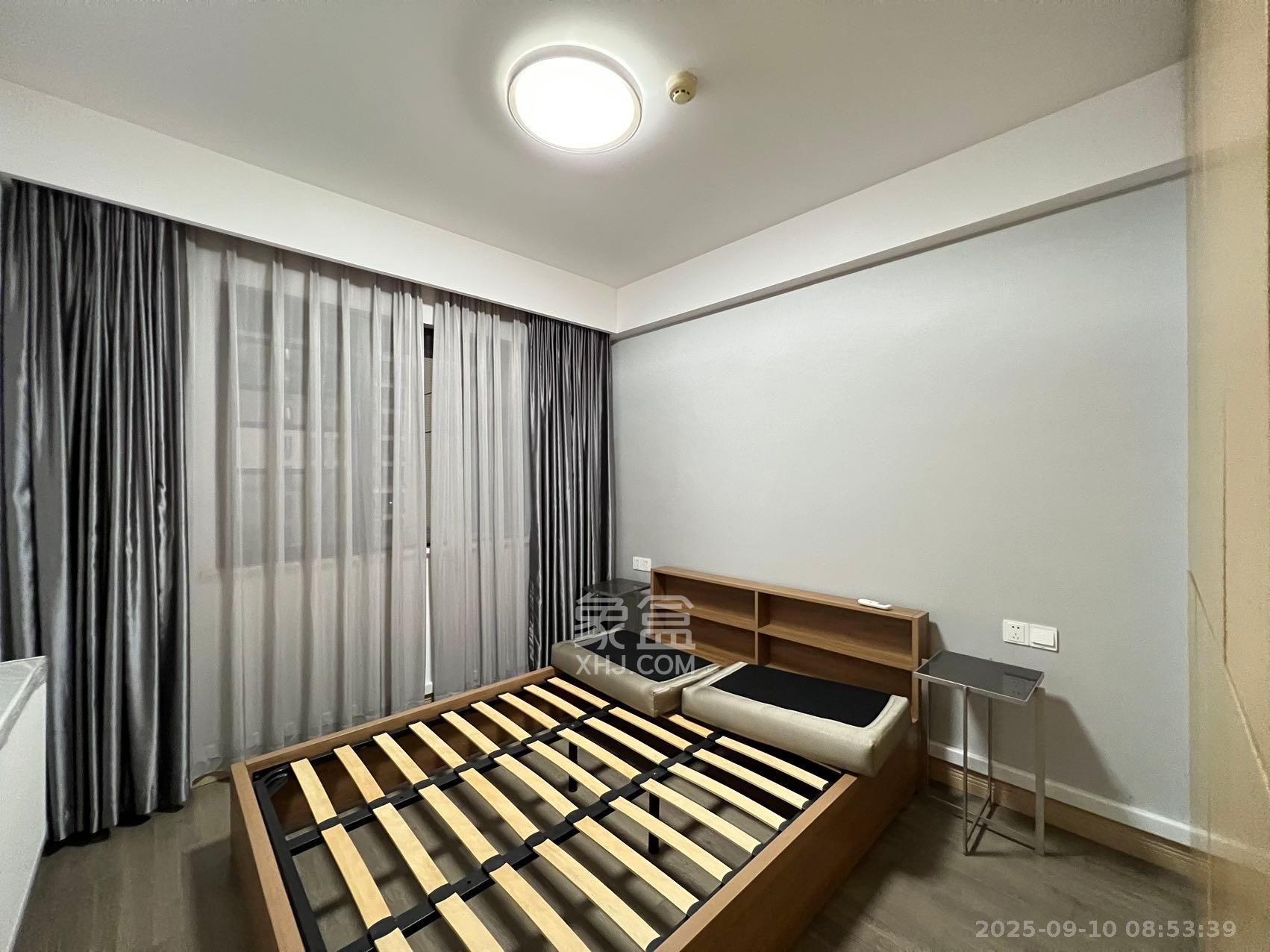 保利西海岸B区  3室2厅2卫    5000.0元/月室内图