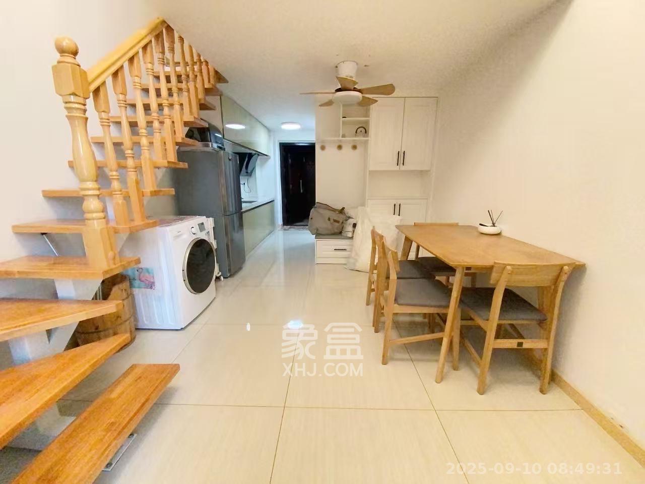 东盈商业广场(华泉城市广场) 1室1厅1卫 2300.0元/月 东盈商业广场(华泉城市广场) 1室1厅1卫 2300.0元/月室内图