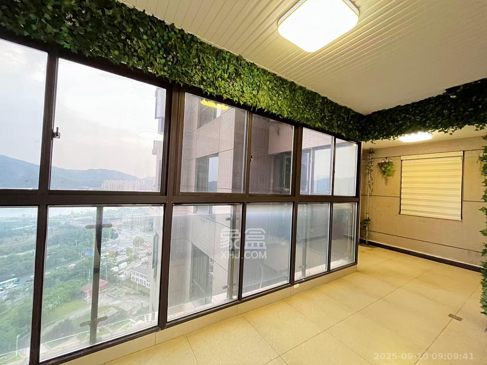 达美D6区 4室2厅2卫 5000.0元/月 达美D6区 4室2厅2卫 5000.0元/月室内图