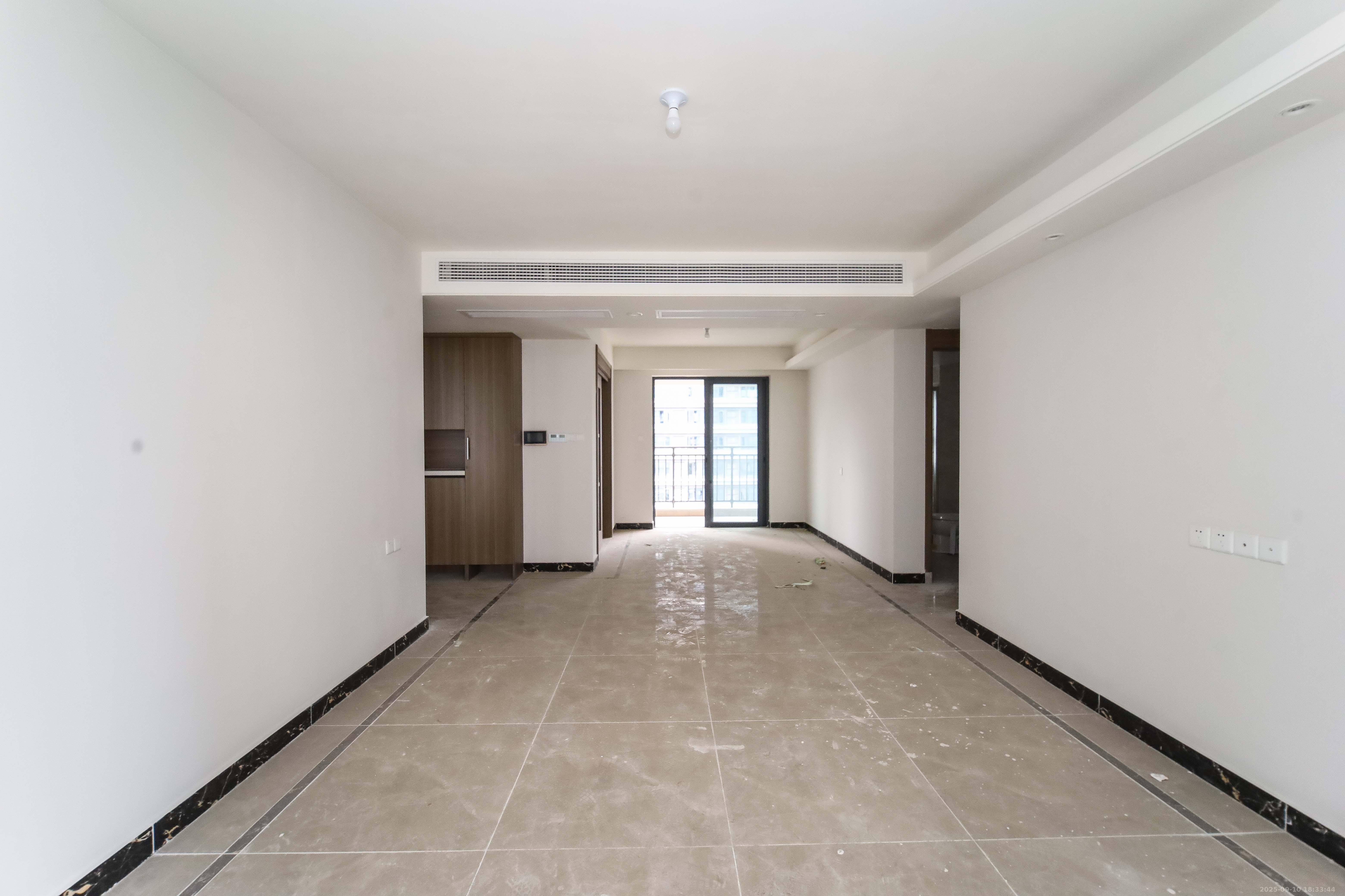 保利中环广场(保利中悦苑)  4室2厅2卫    196.8万 保利中环广场(保利中悦苑)  4室2厅2卫    196.8万