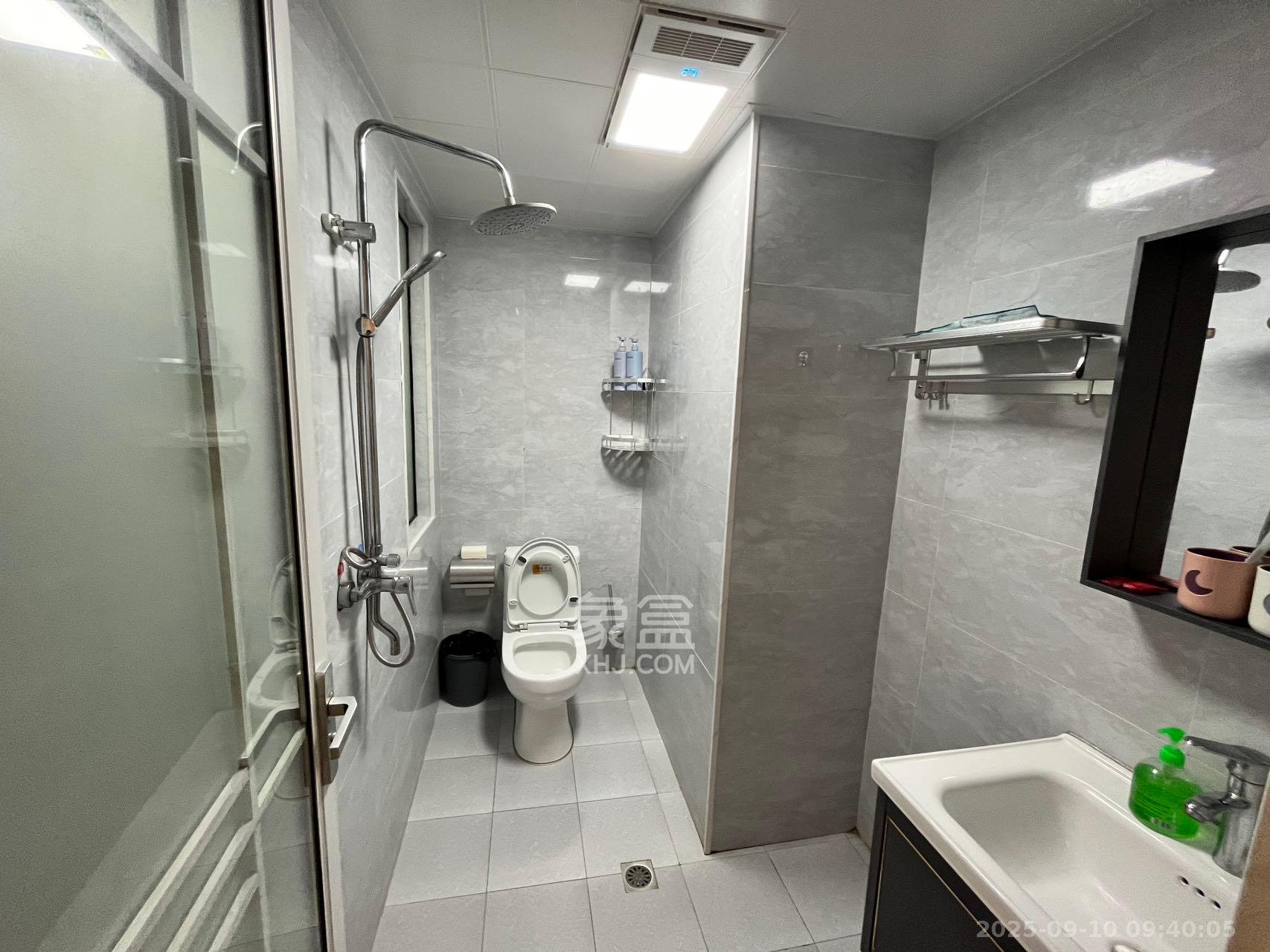 新天地步步高  1室1厅1卫    1400.0元/月 新天地步步高  1室1厅1卫    1400.0元/月室内图