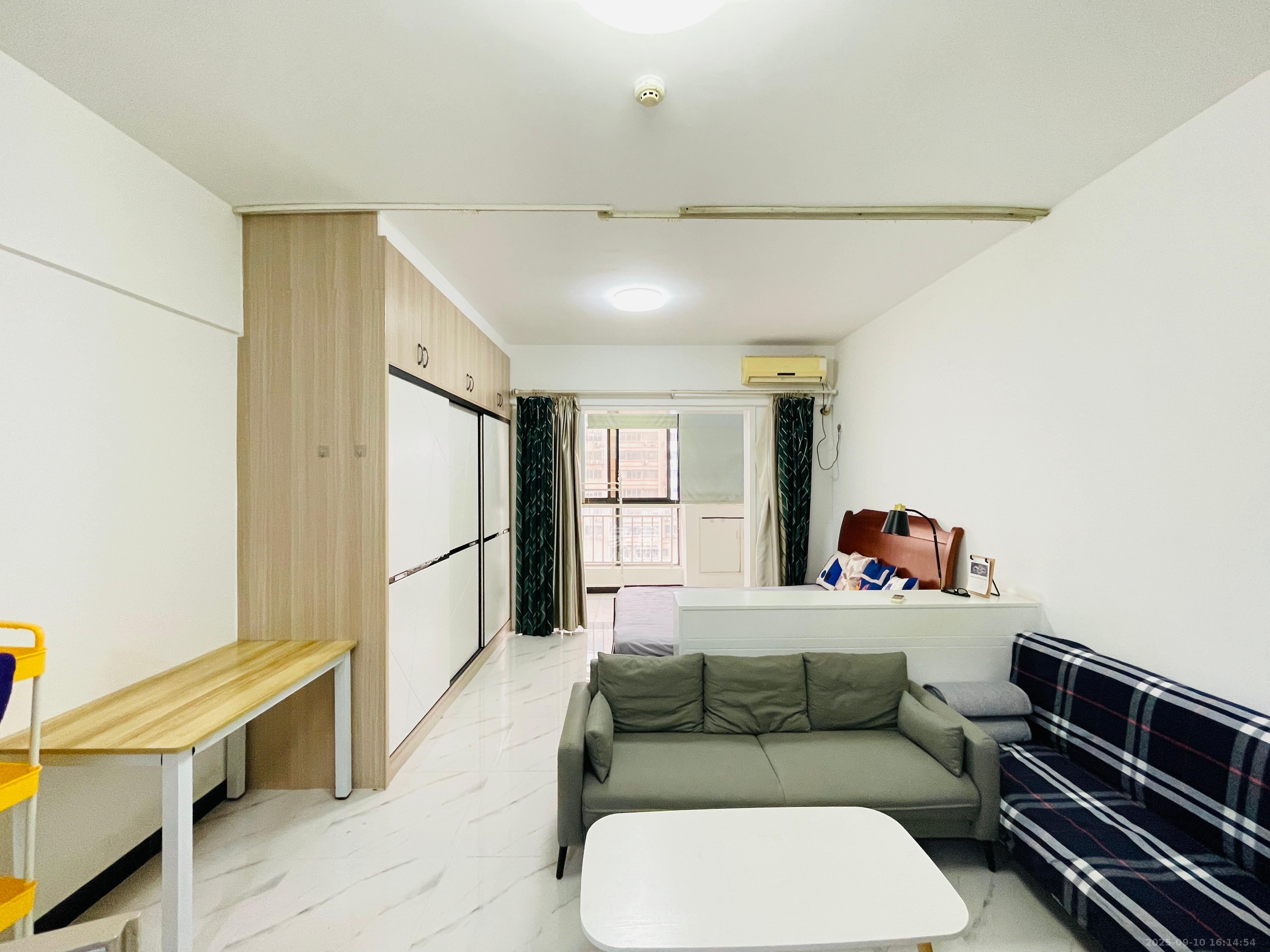 七彩丽都  1室0厅1卫    2200.0元/月 七彩丽都  1室0厅1卫    2200.0元/月室内图