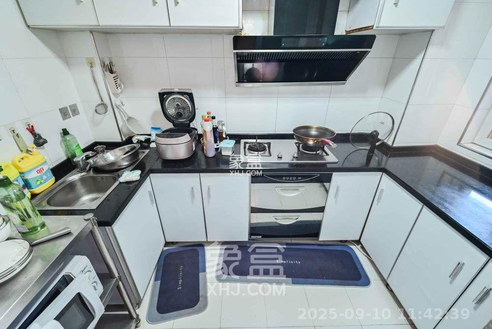 木莲花苑  3室2厅2卫   2600.00元/月室内图
