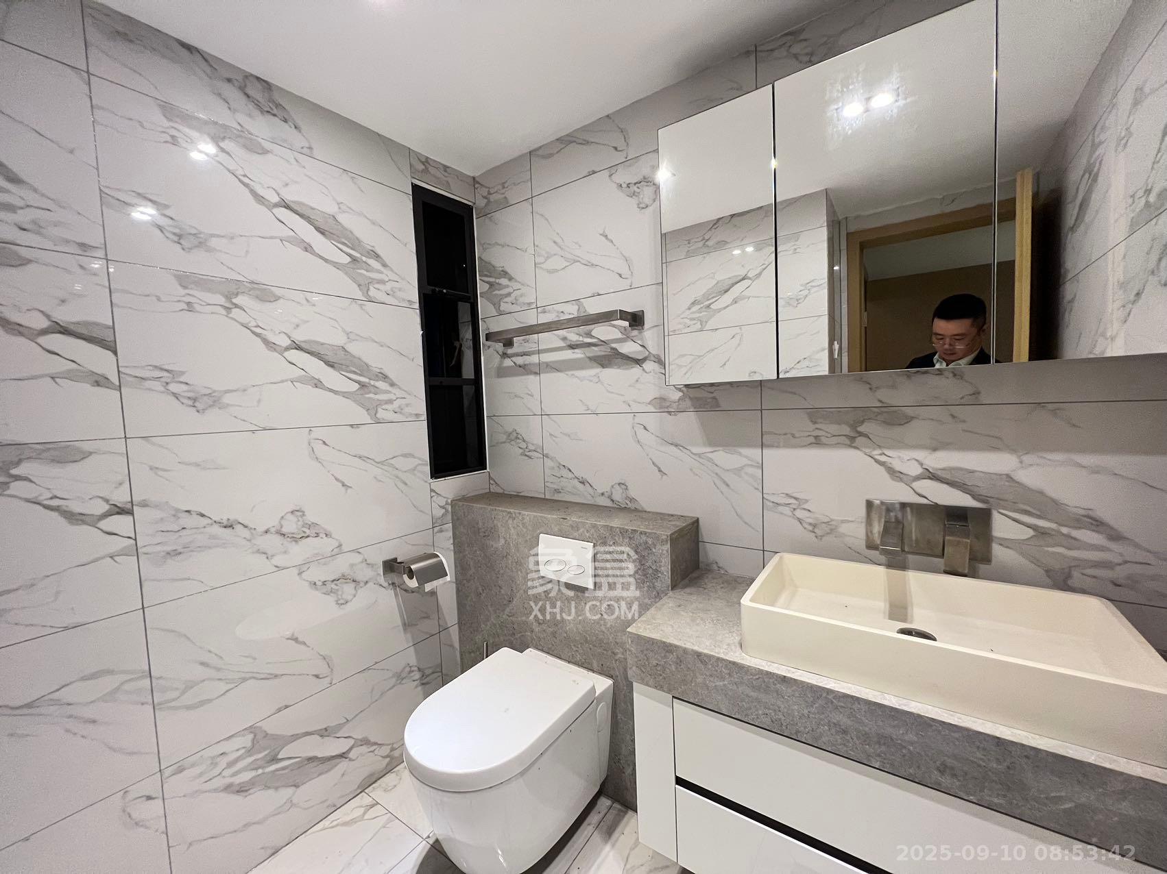 保利西海岸B区  3室2厅2卫    5000.0元/月室内图