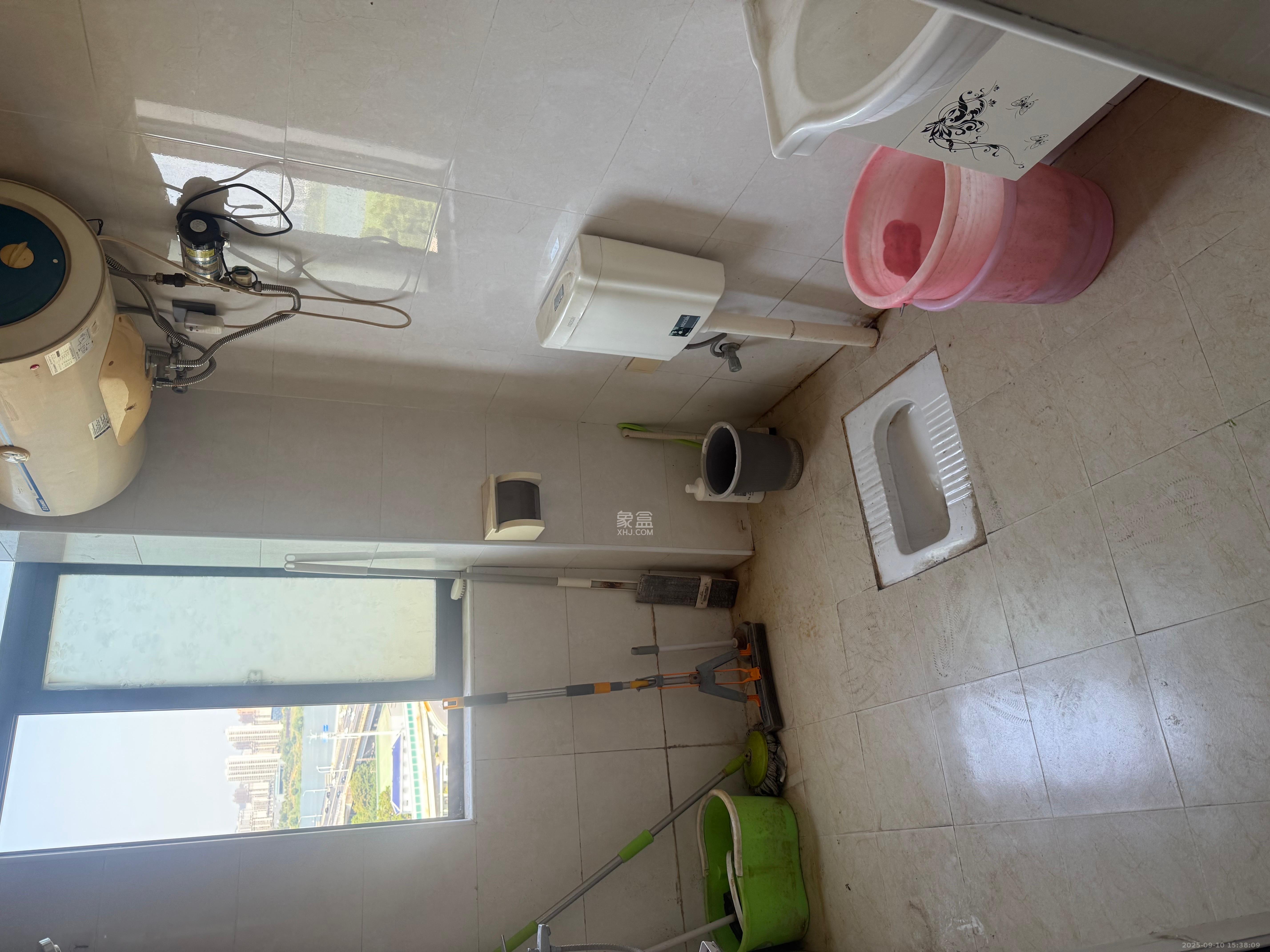 香芙嘉园(广铁湘府嘉园)  3室2厅1卫    2000.0元/月 香芙嘉园(广铁湘府嘉园)  3室2厅1卫    2000.0元/月室内图