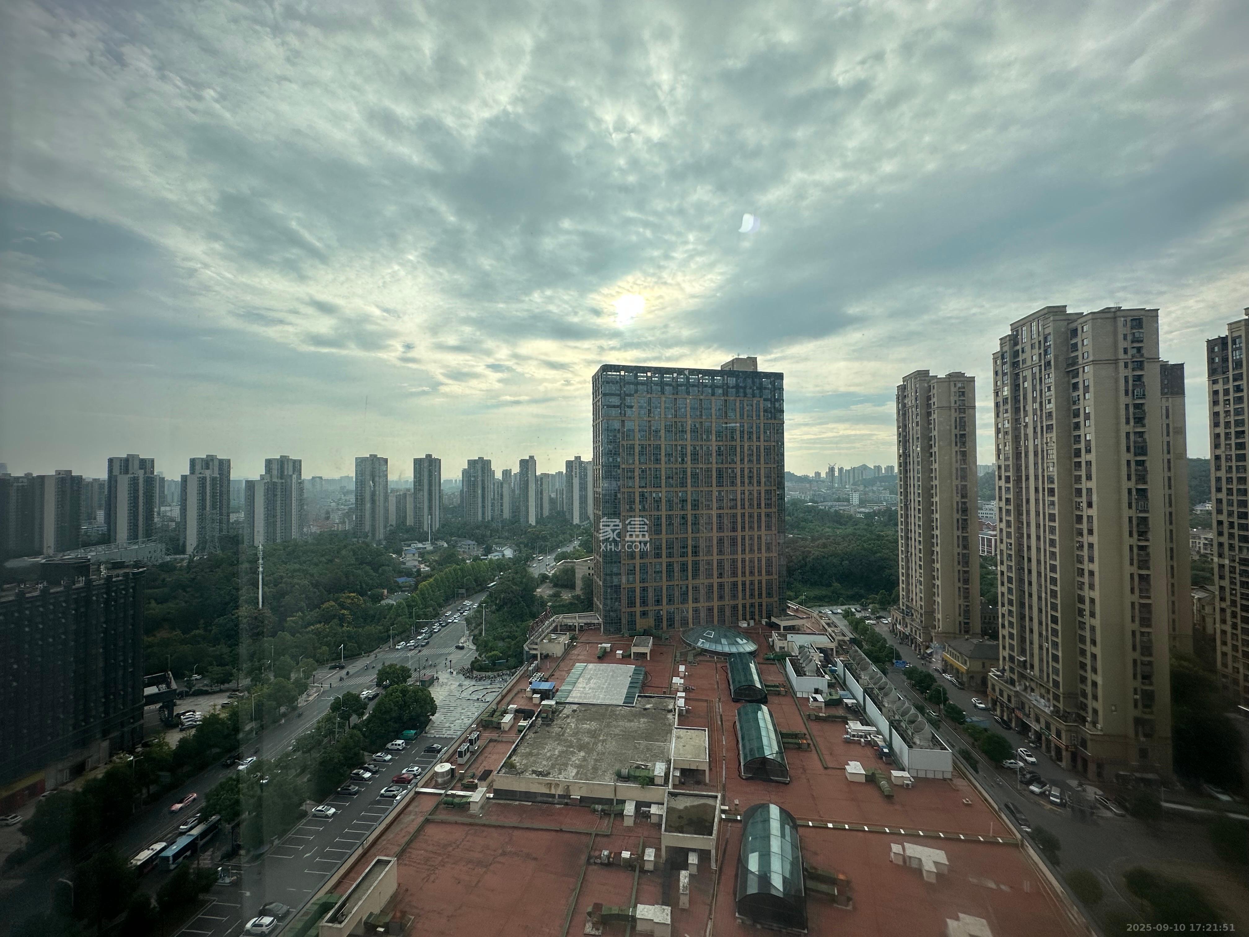 奥克斯缔壹城  1室1厅1卫    1700.0元/月室内图