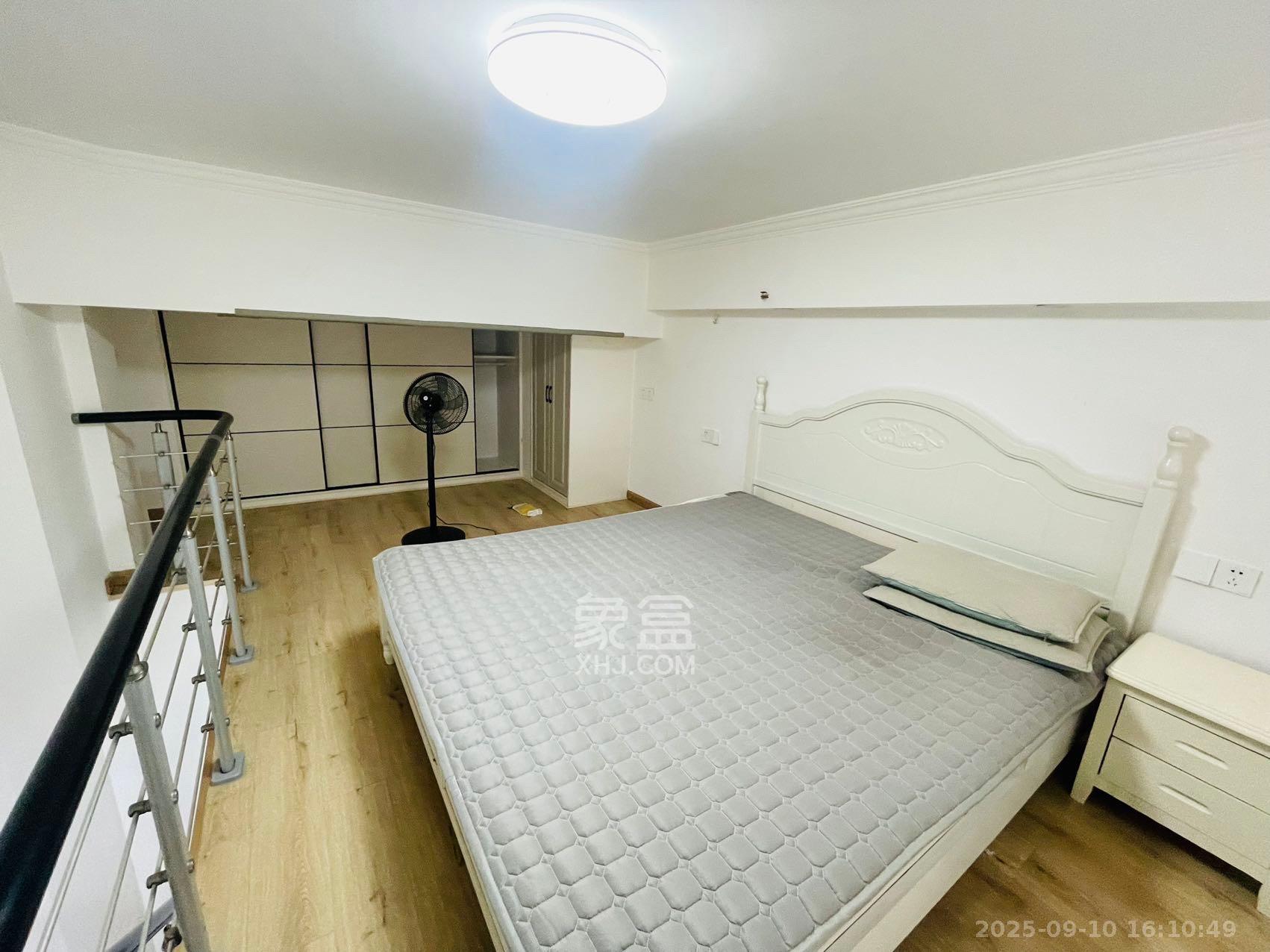 裕天国际商汇中心 1室0厅0卫 1600.0元/月 裕天国际商汇中心 1室0厅0卫 1600.0元/月室内图