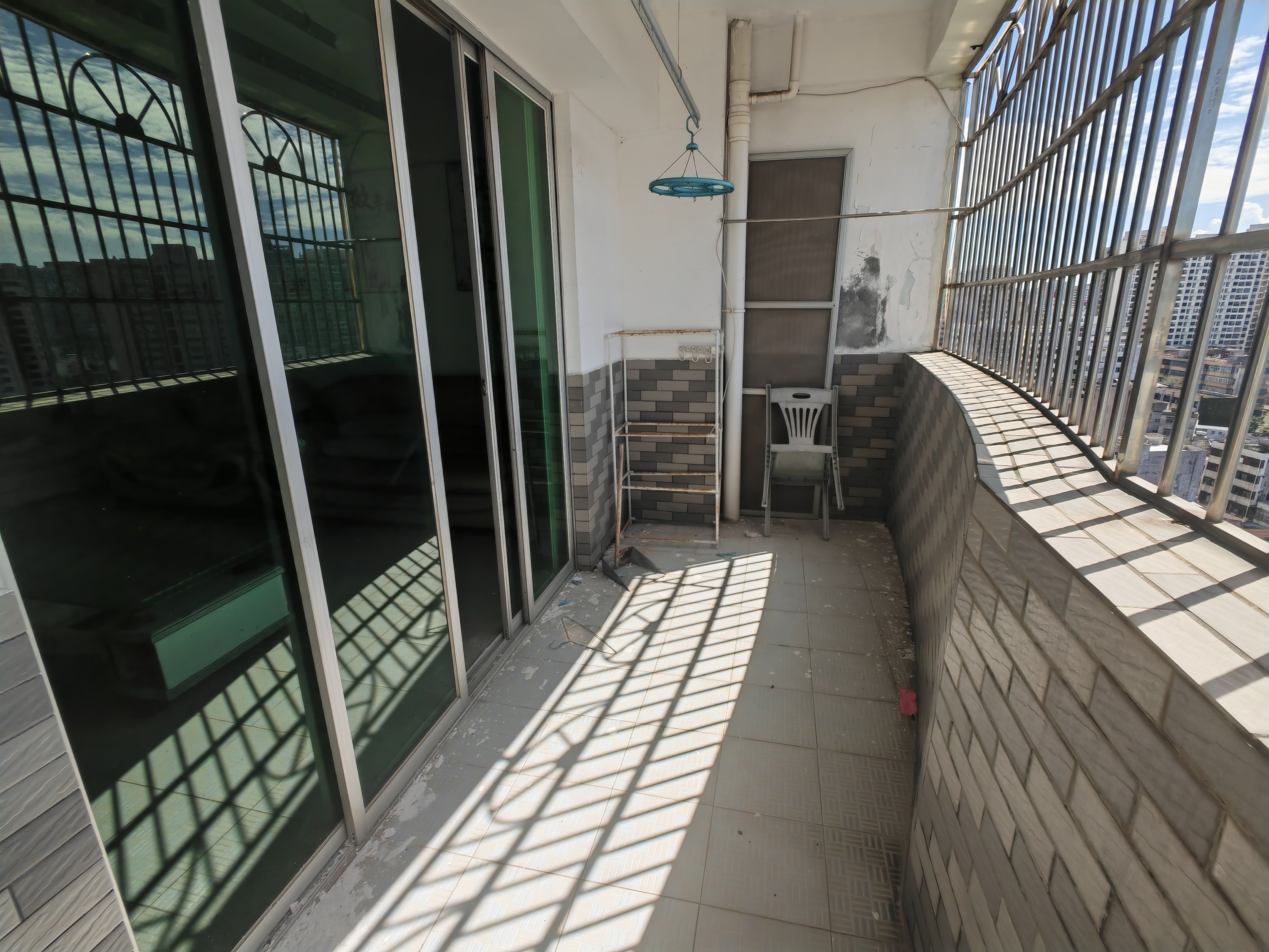 正庄大厦 3室2厅2卫 2500.0元/月 正庄大厦 3室2厅2卫 2500.0元/月室内图