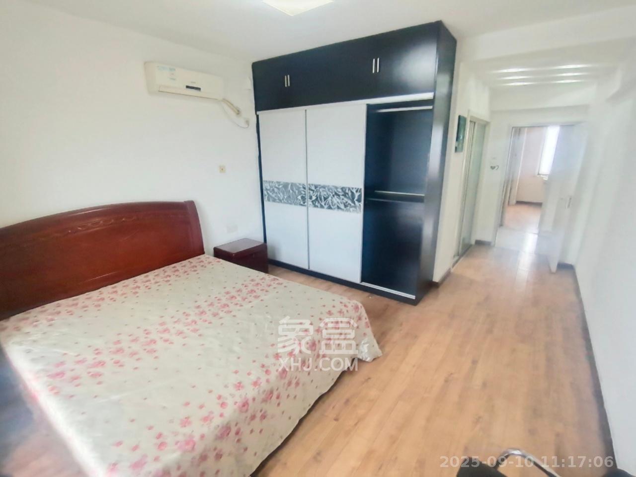 共和世家  4室2厅2卫    3900.0元/月 共和世家  4室2厅2卫    3900.0元/月室内图