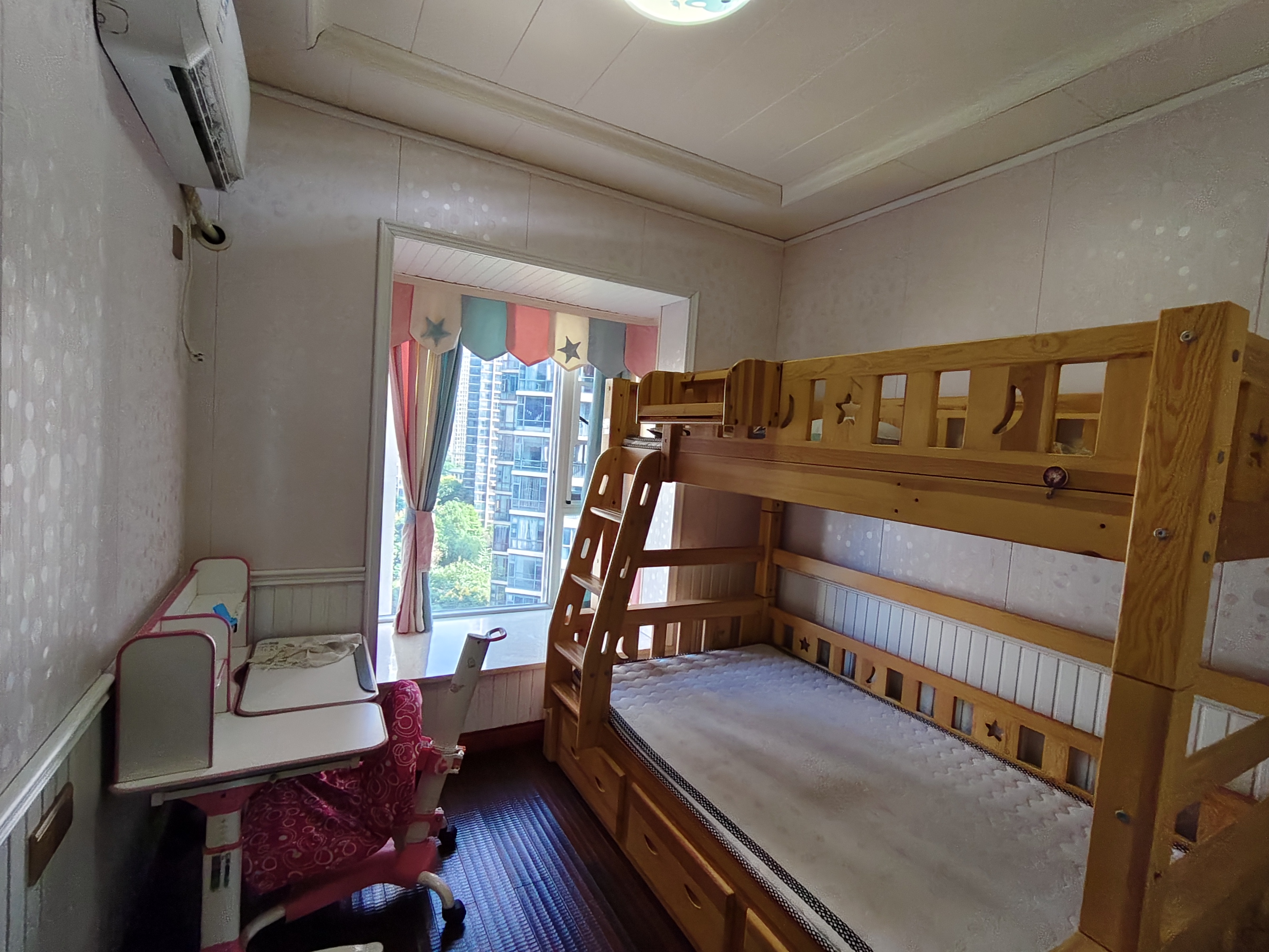 庐山一号  3室2厅2卫    85.0万室内图