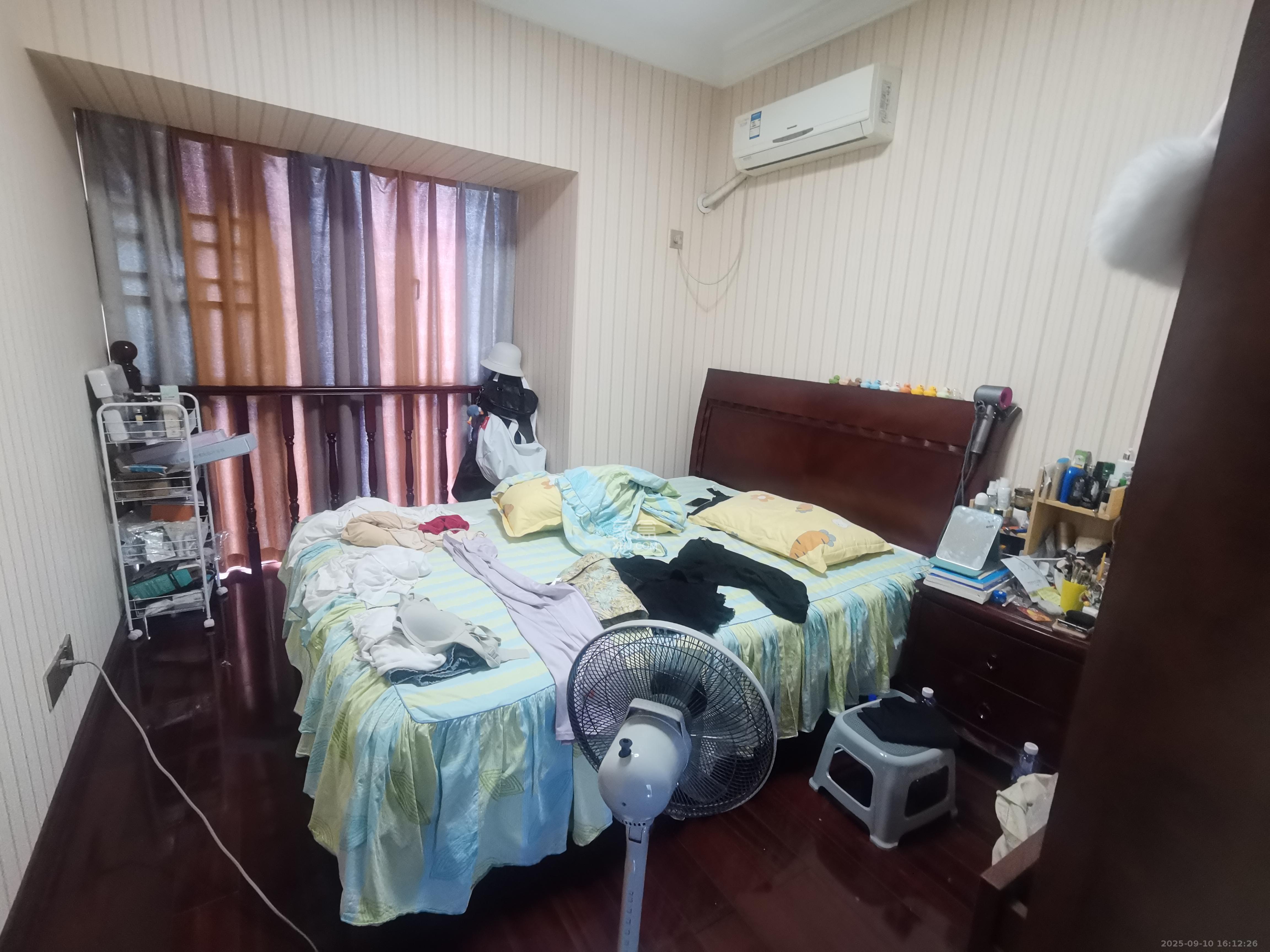 美林银谷  4室2厅2卫    3800.0元/月 美林银谷  4室2厅2卫    3800.0元/月室内图