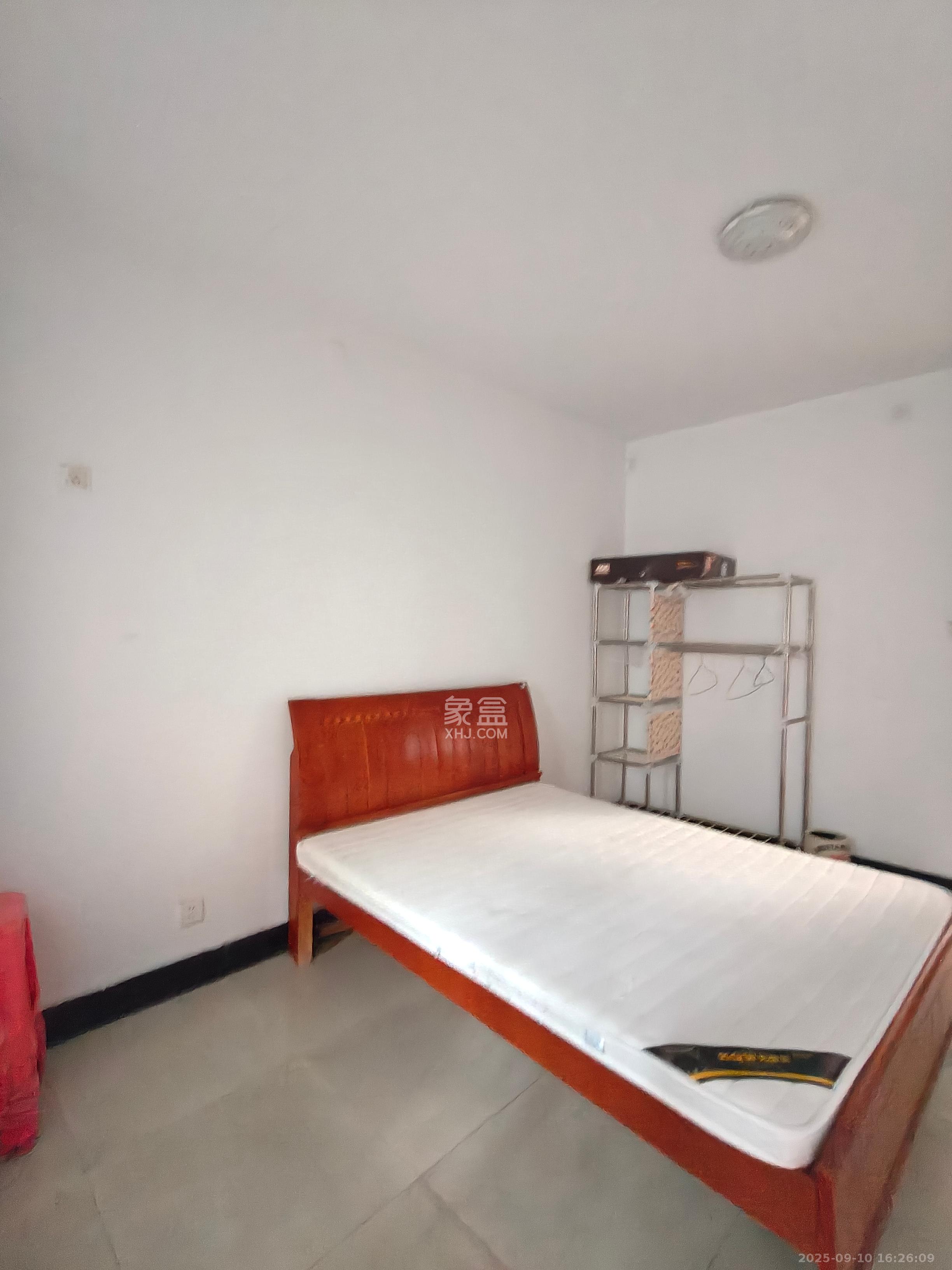 市直属机关宿舍 2室1厅1卫 1450.0元/月 市直属机关宿舍 2室1厅1卫 1450.0元/月室内图