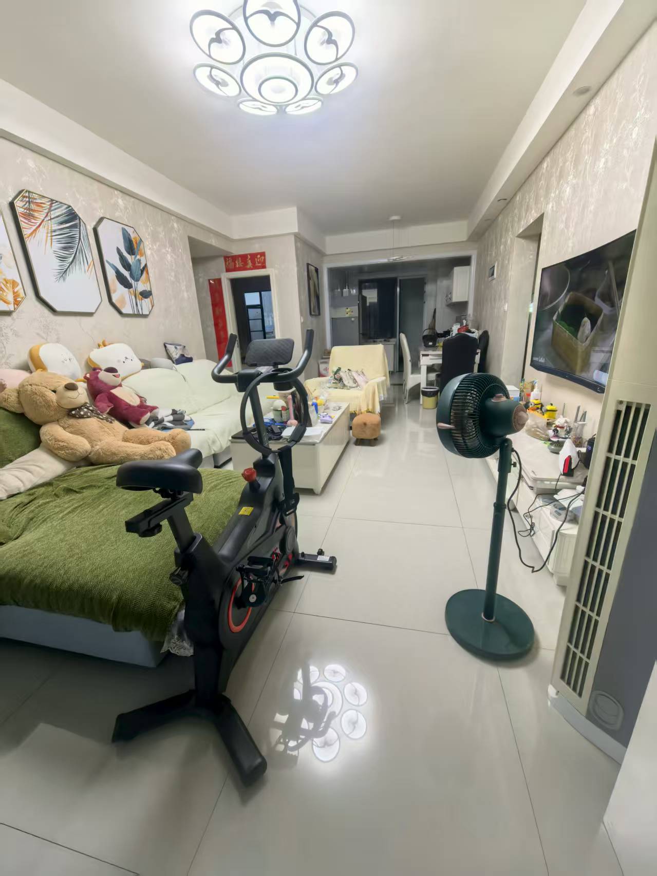 雄森国际 3室2厅1卫 49.8万 雄森国际 3室2厅1卫 49.8万客厅