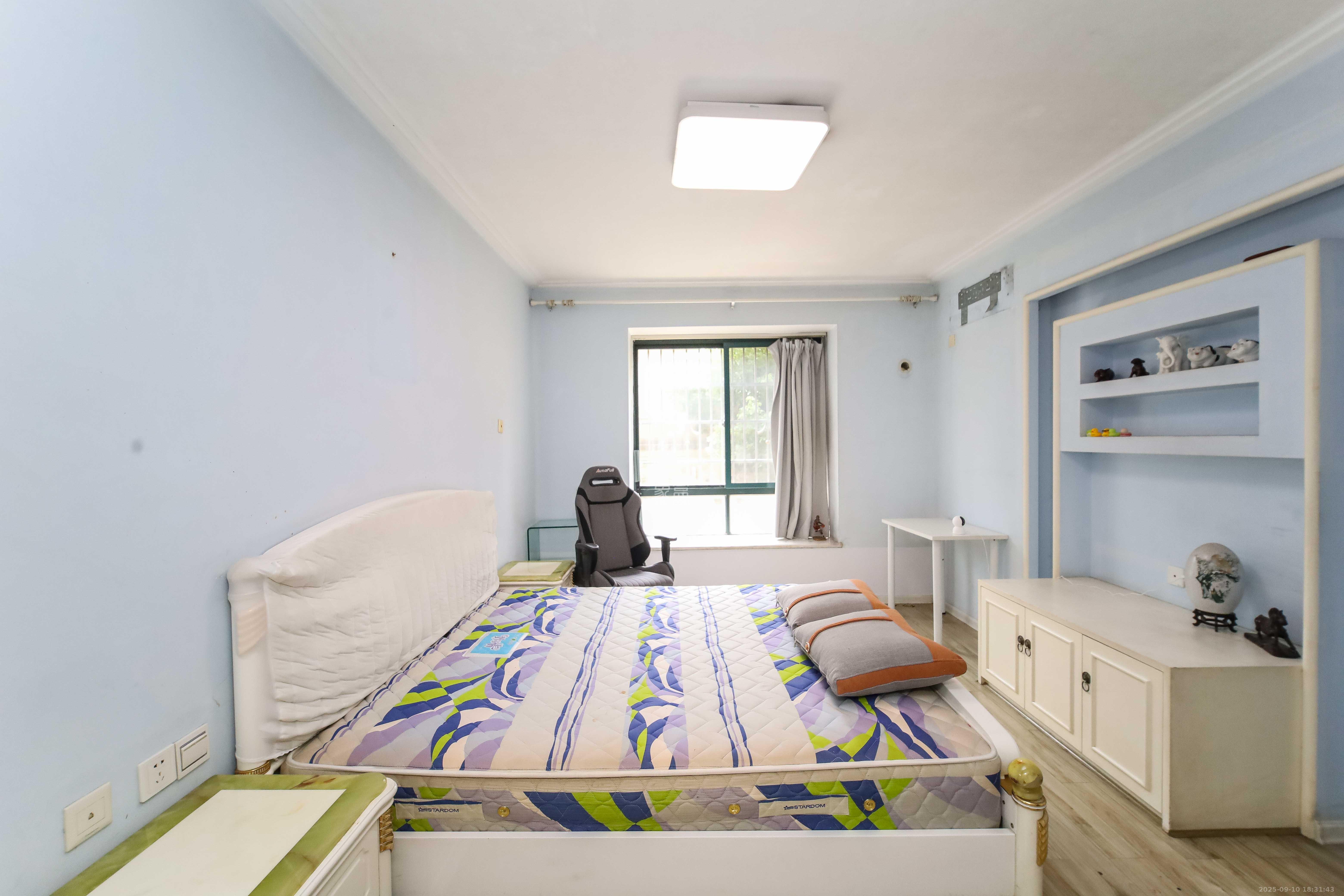 世嘉国际华城 3室2厅2卫 111.0万 世嘉国际华城 3室2厅2卫 111.0万卧室