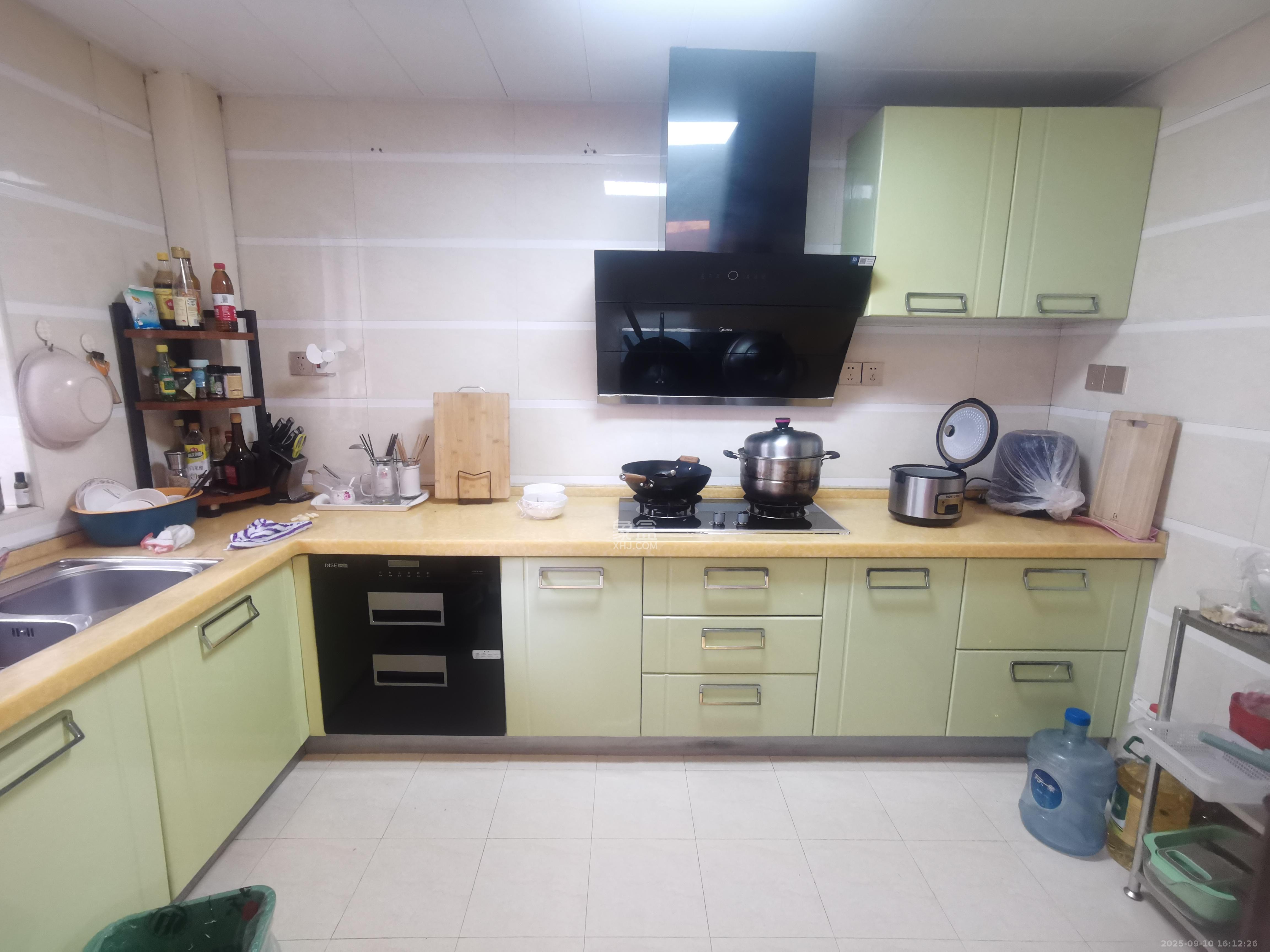 美林银谷  4室2厅2卫    3800.0元/月 美林银谷  4室2厅2卫    3800.0元/月室内图