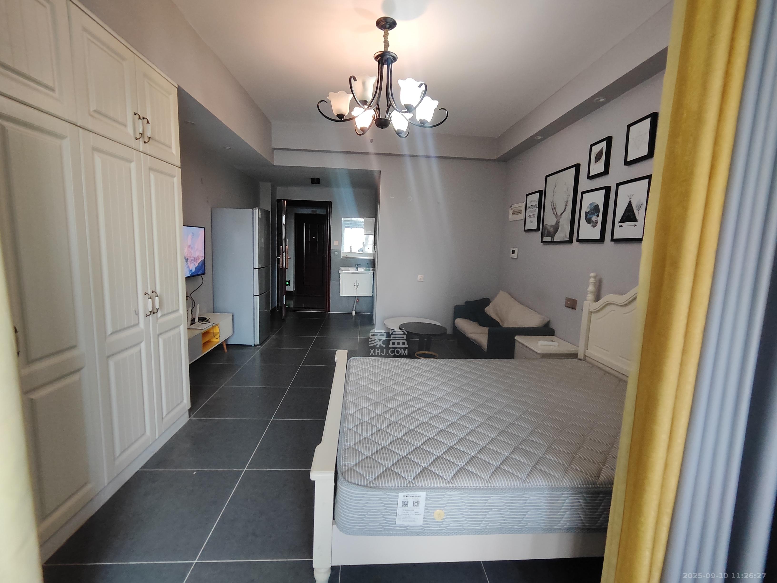 富兴旺角  1室1厅1卫    1450.0元/月 富兴旺角  1室1厅1卫    1450.0元/月室内图