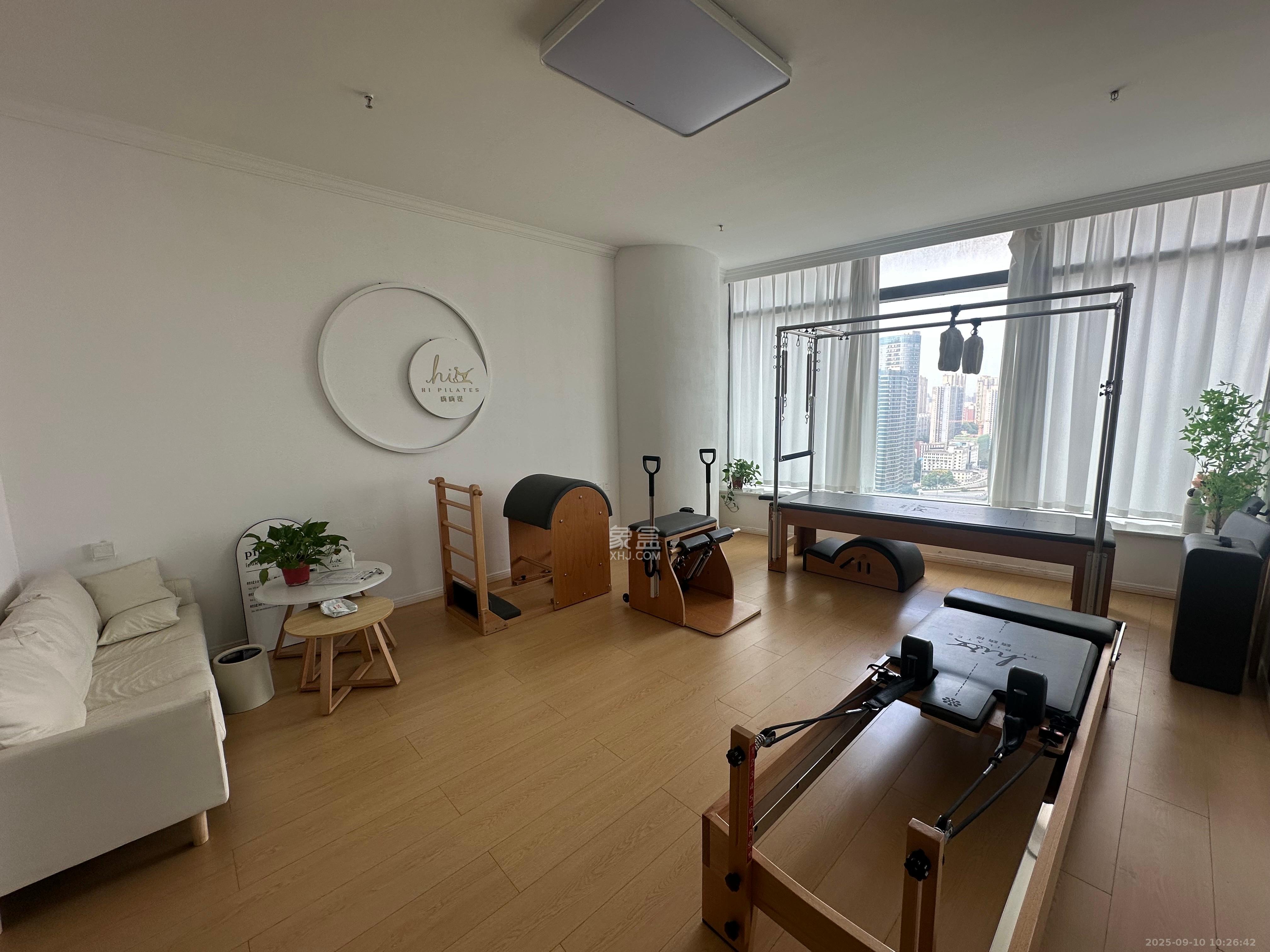 世茂铂曼  1室1厅1卫   2800.00元/月室内图