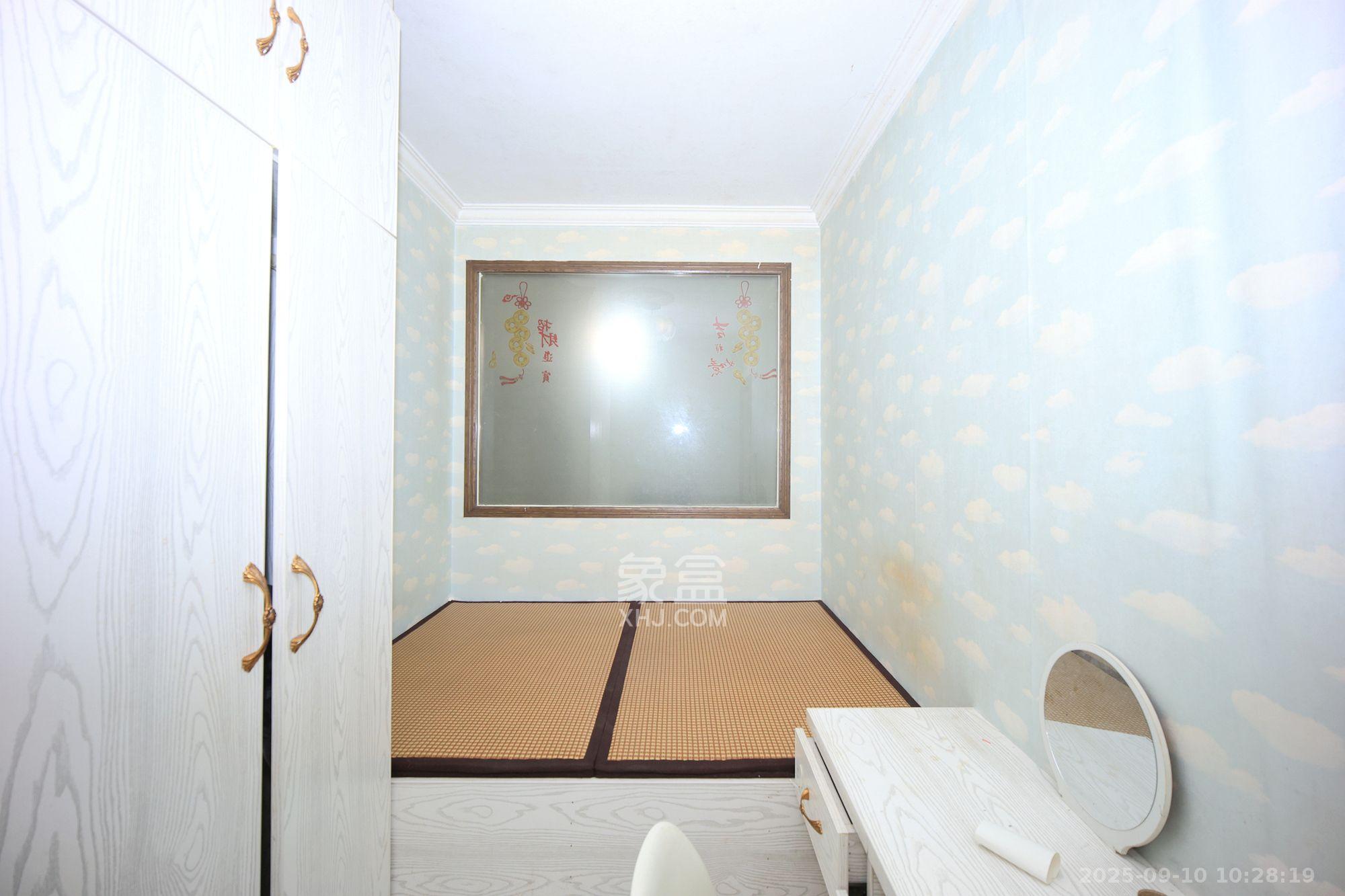 燕子岭散盘  3室2厅1卫    2600.0元/月室内图