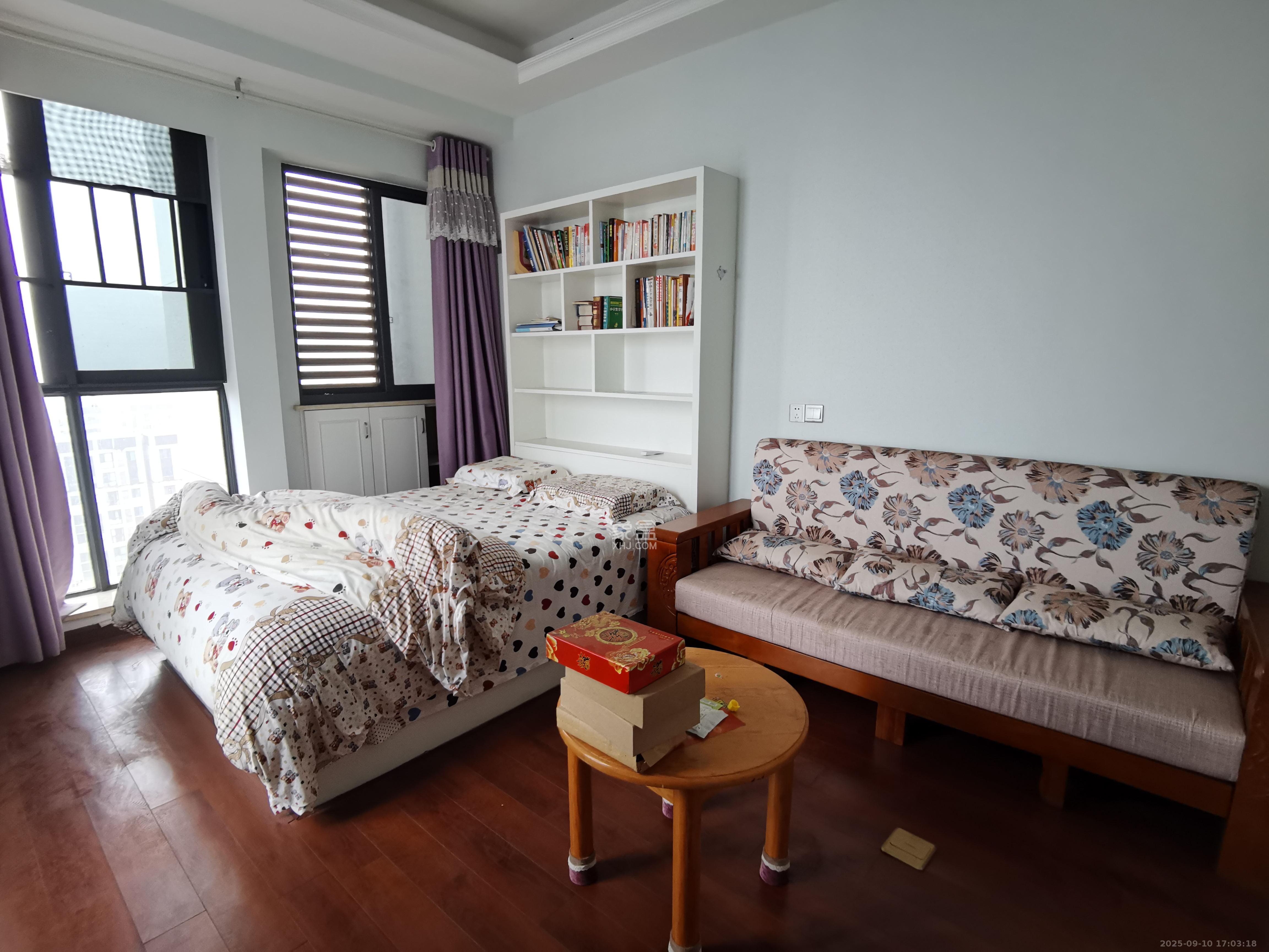 金茂梅溪湖 2室1厅1卫 1800.0元/月 金茂梅溪湖 2室1厅1卫 1800.0元/月室内图