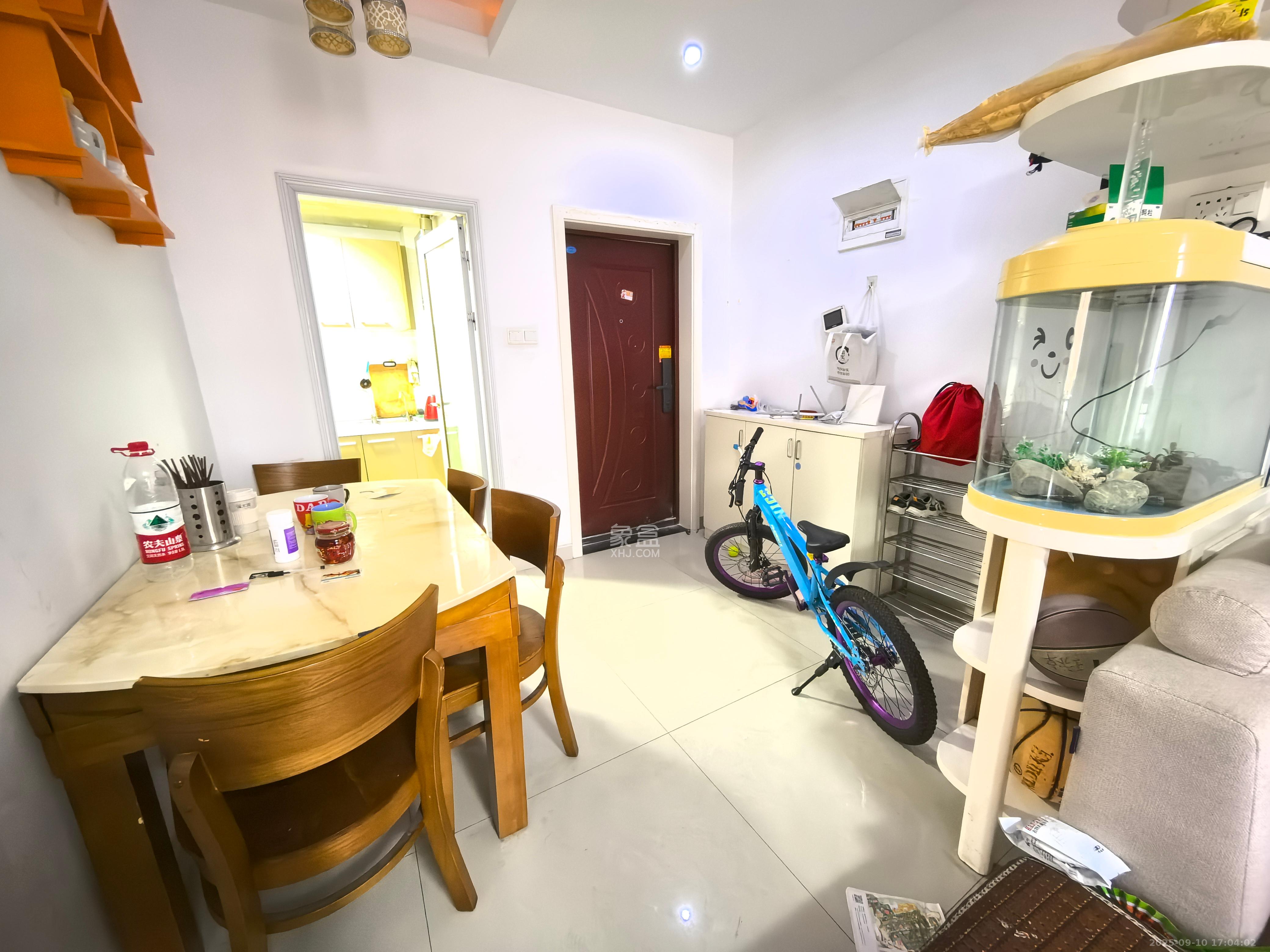 英祥春天  2室2厅1卫    2200.0元/月 英祥春天  2室2厅1卫    2200.0元/月室内图