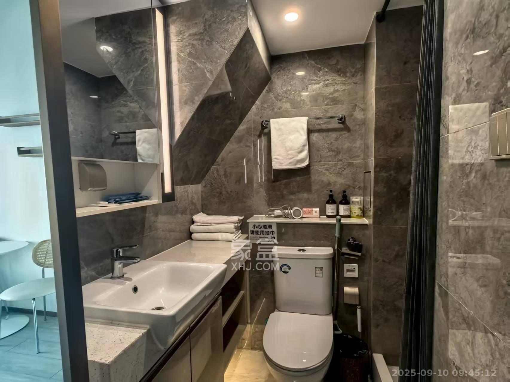 华远华时代 1室1厅1卫 2200.0元/月 华远华时代 1室1厅1卫 2200.0元/月室内图