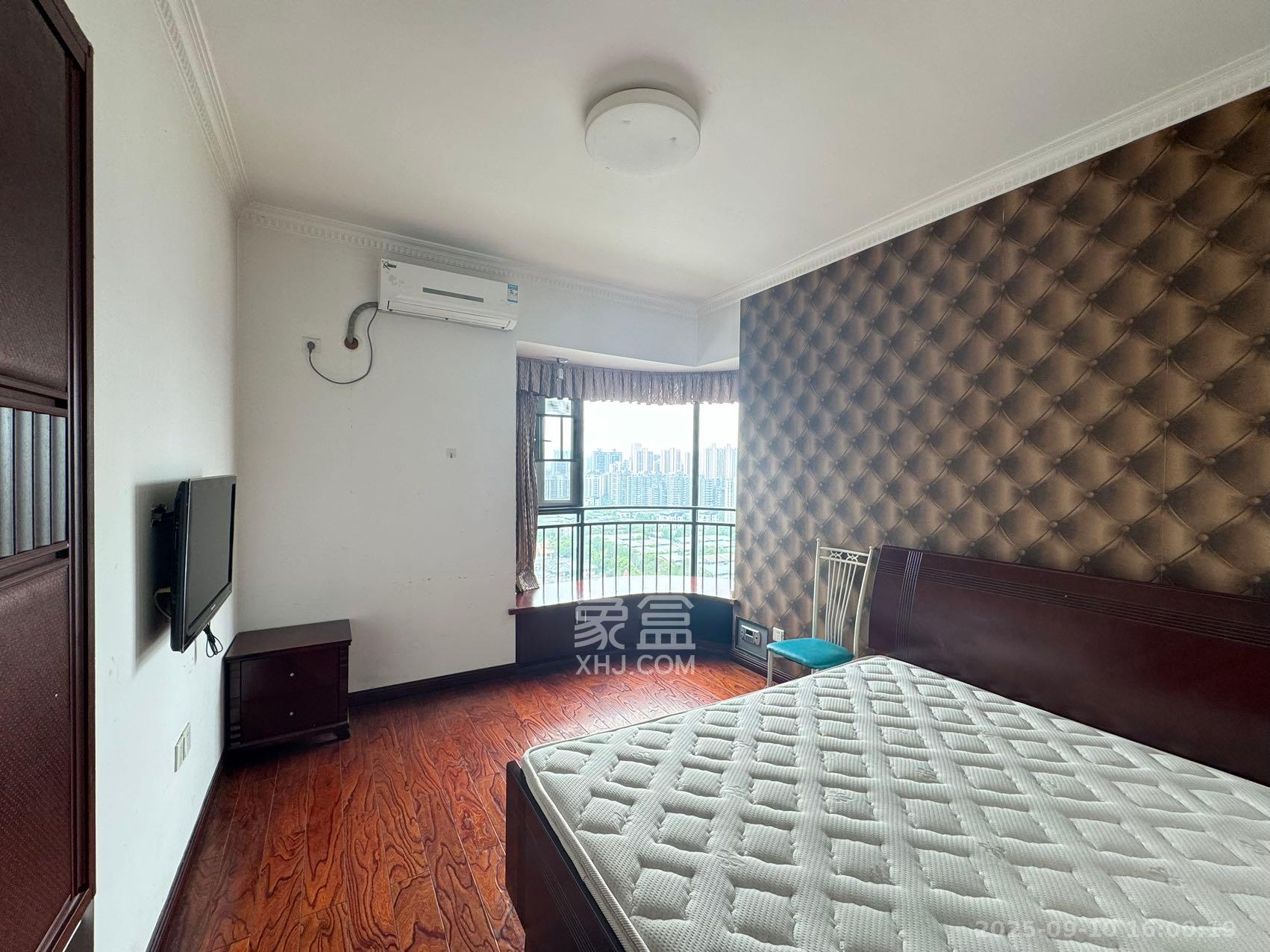 湘域熙岸 2室2厅1卫 2500.0元/月 湘域熙岸 2室2厅1卫 2500.0元/月室内图