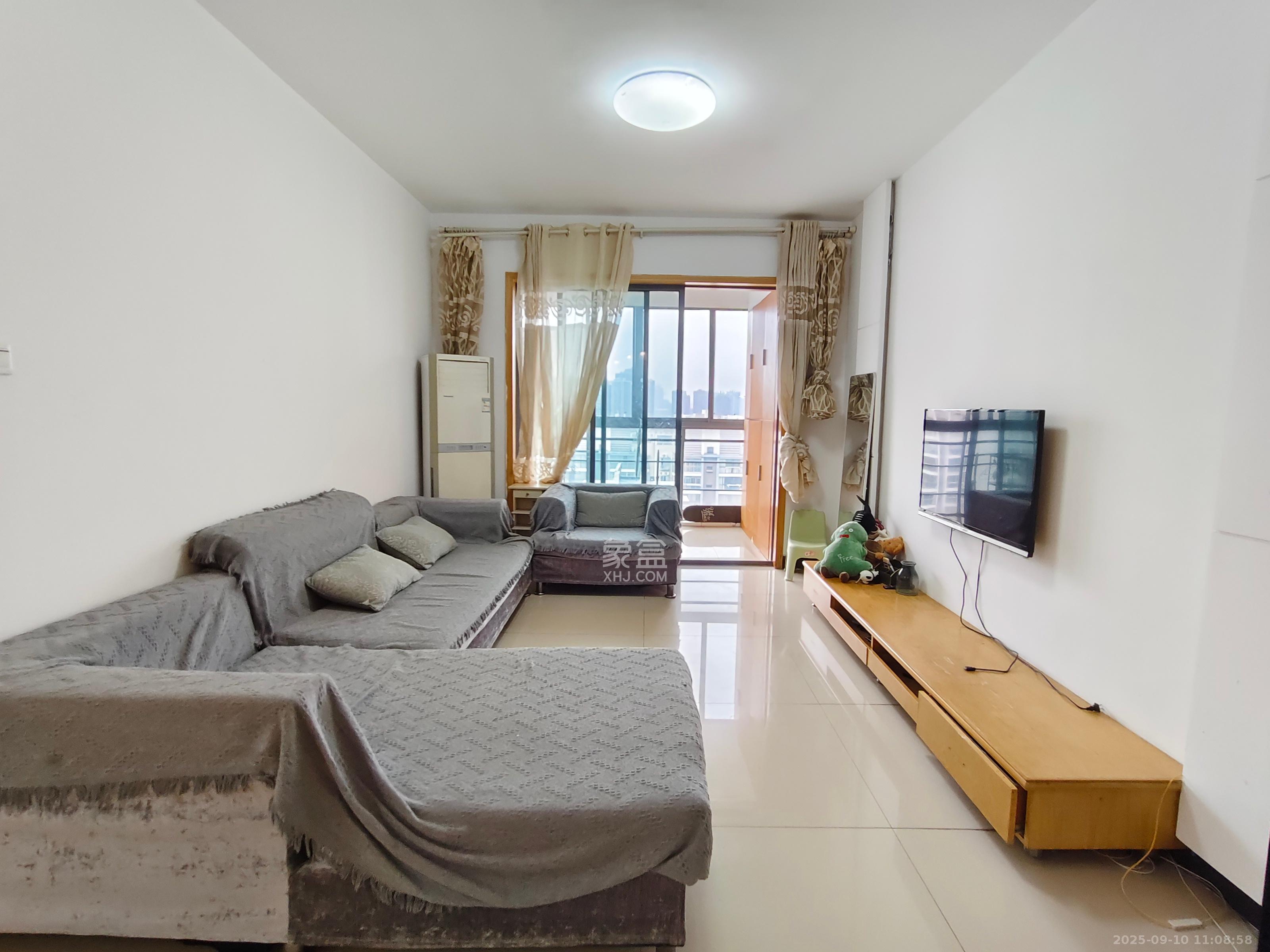 银港水晶城  2室2厅1卫    2300.0元/月 银港水晶城  2室2厅1卫    2300.0元/月