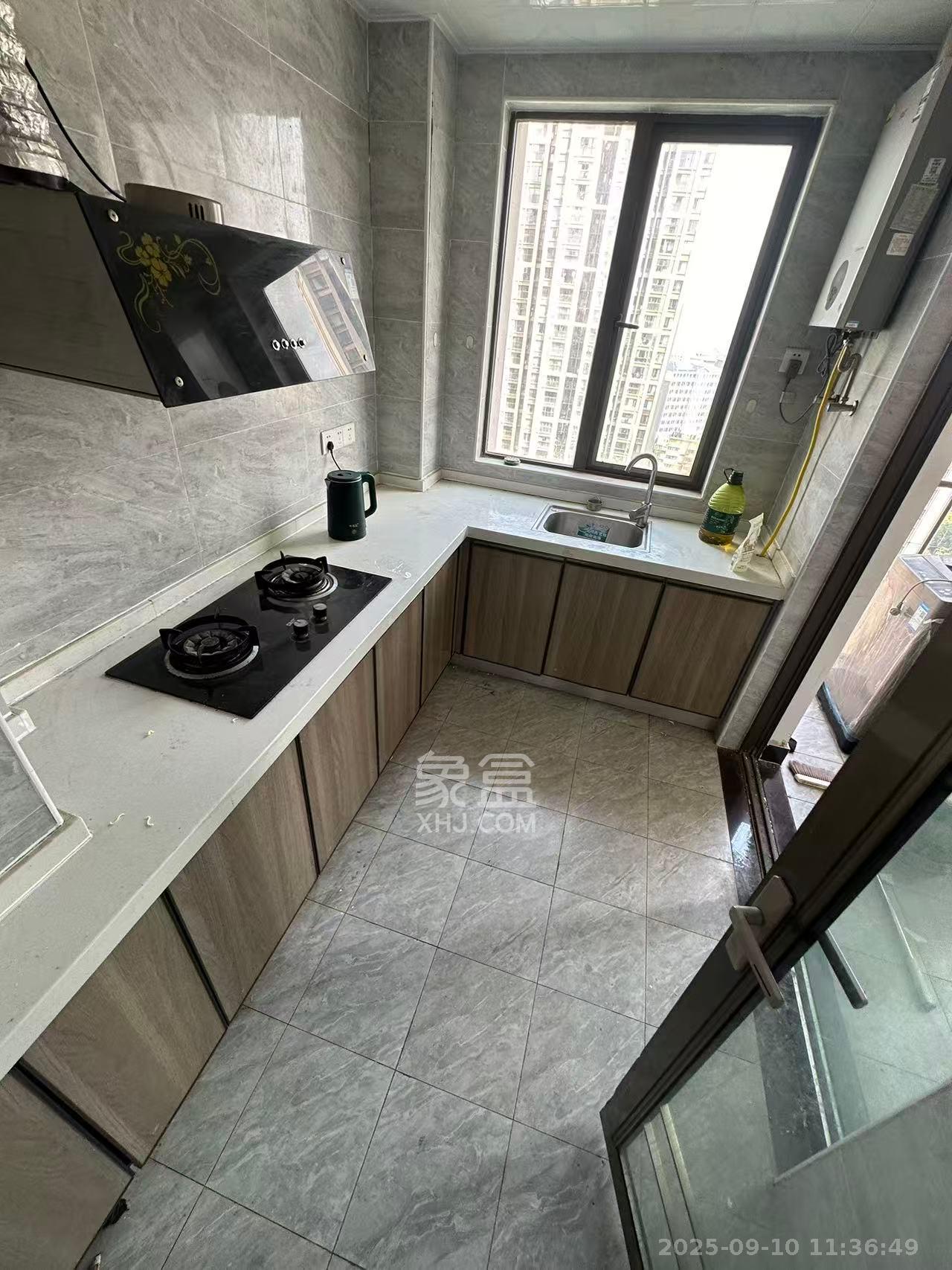 旭辉御府 3室2厅2卫 2700.0元/月 旭辉御府 3室2厅2卫 2700.0元/月室内图