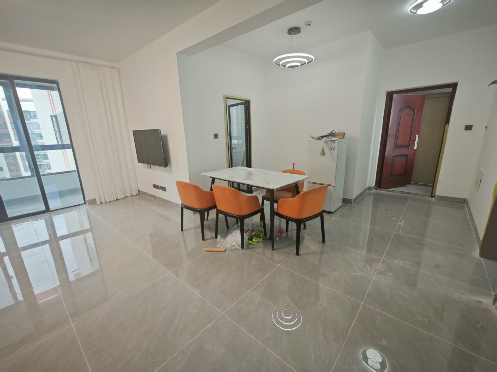 天街华府（海南新天地）  3室2厅2卫    4000.0元/月室内图