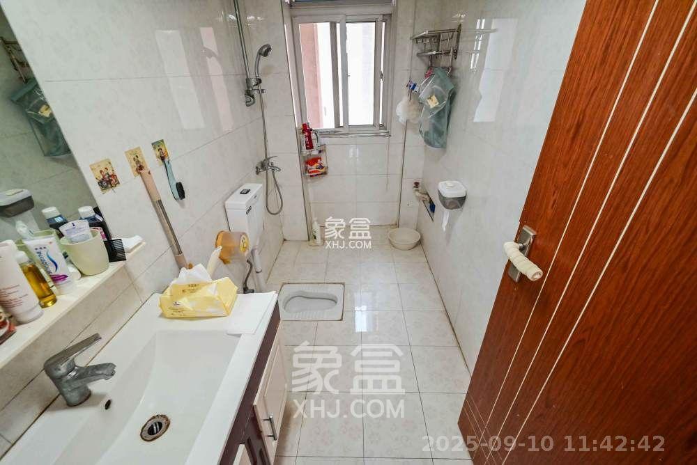 木莲花苑  3室2厅2卫   2600.00元/月室内图